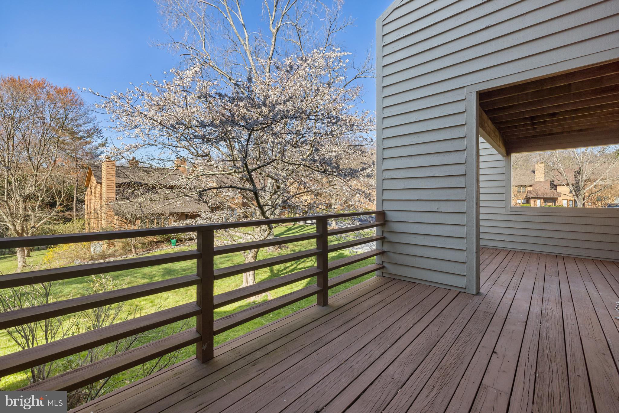 5557 SUFFIELD COURT