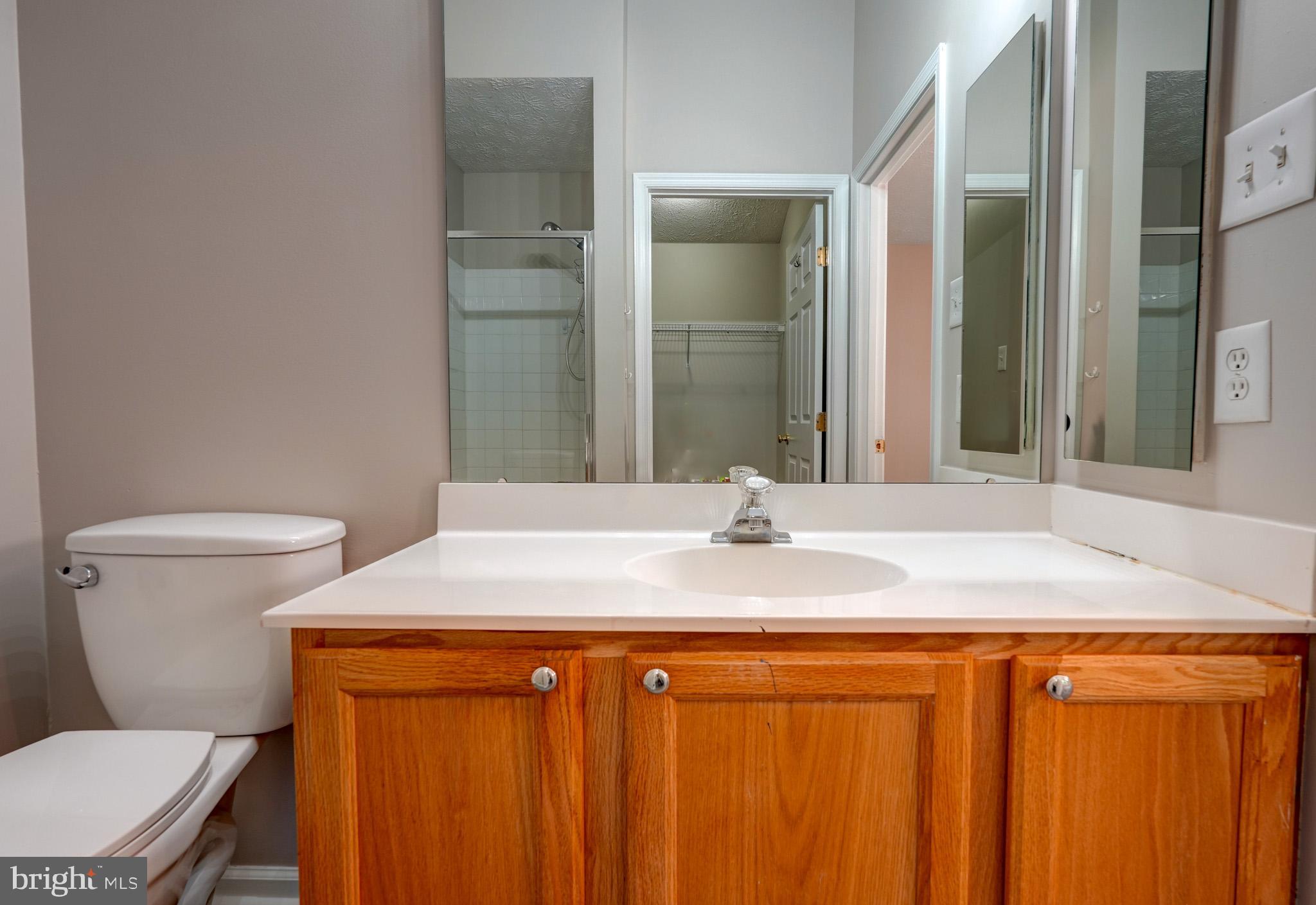 8734 CRESTHILL COURT