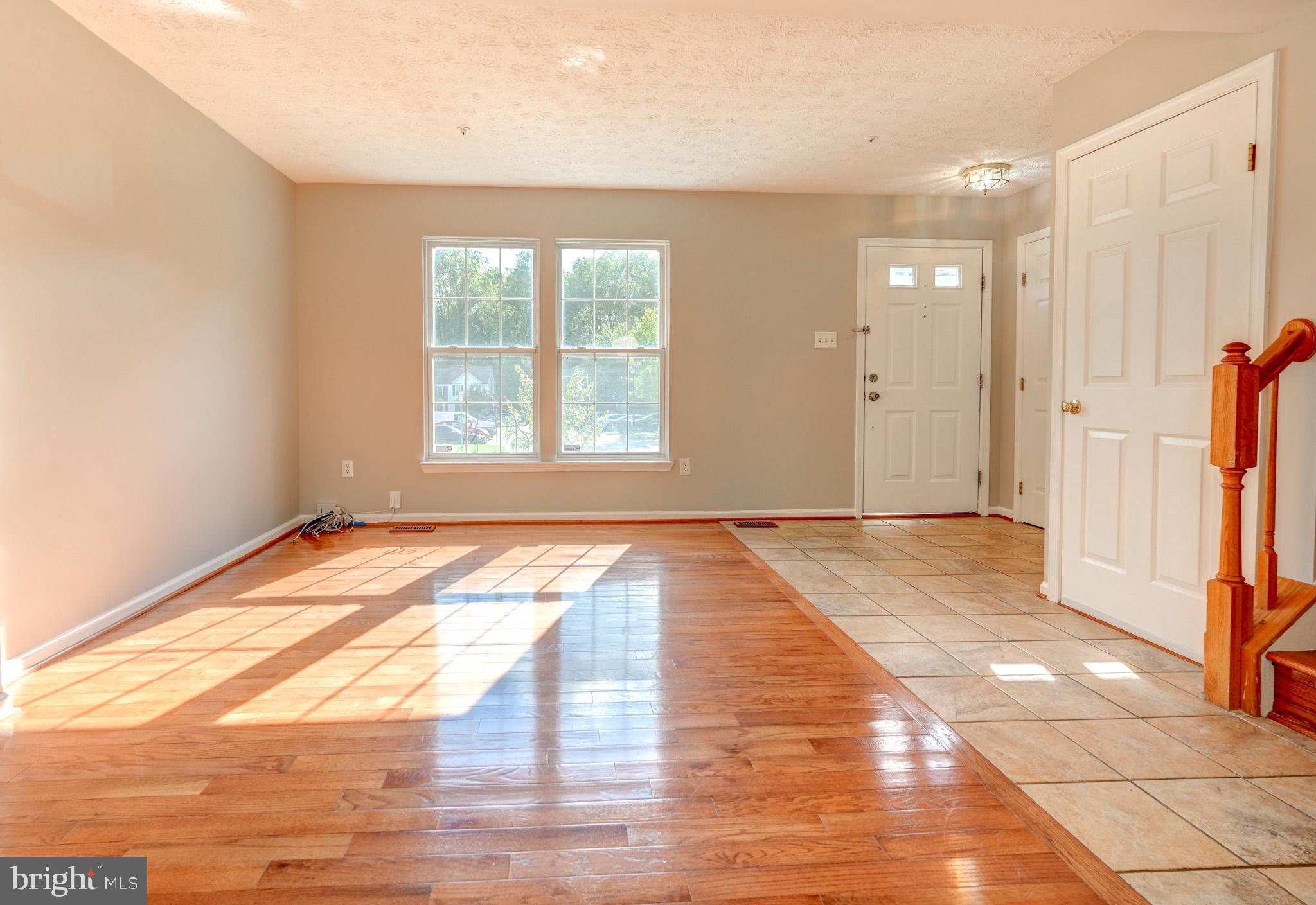 8734 CRESTHILL COURT