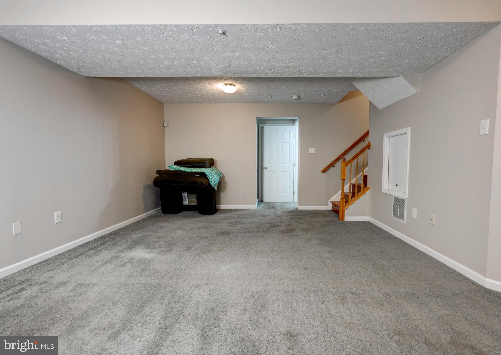 8734 CRESTHILL COURT