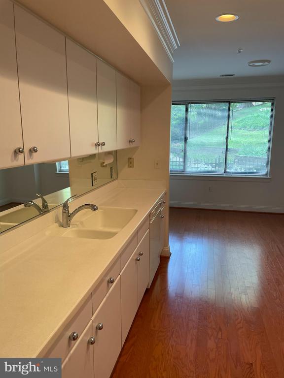 10001 WINDSTREAM DRIVE 107