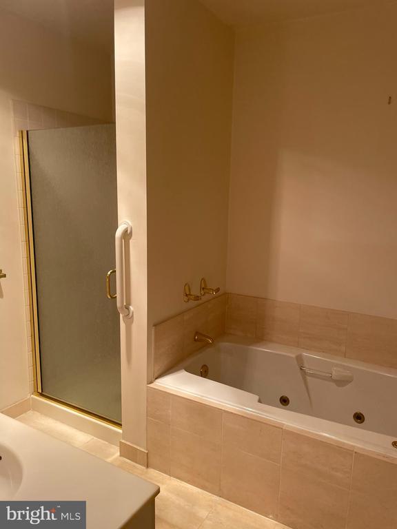 10001 WINDSTREAM DRIVE 107
