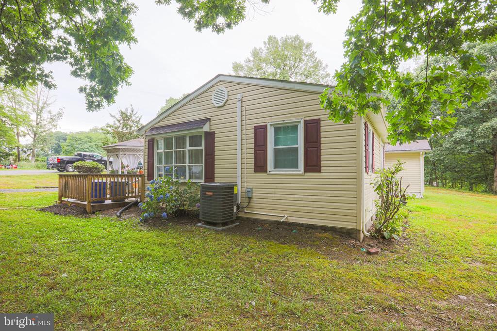 11488 FREDERICK ROAD