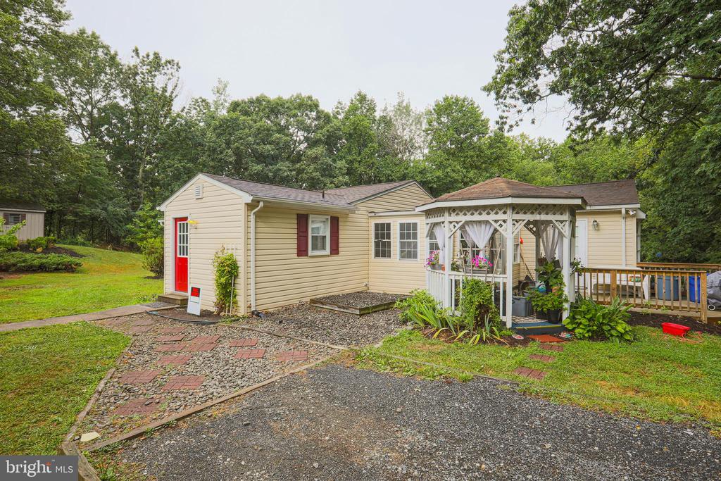 11488 FREDERICK ROAD