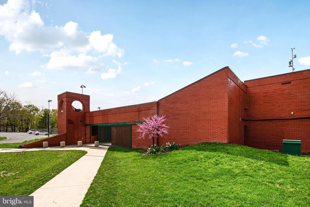 9412 STEEPLE COURT