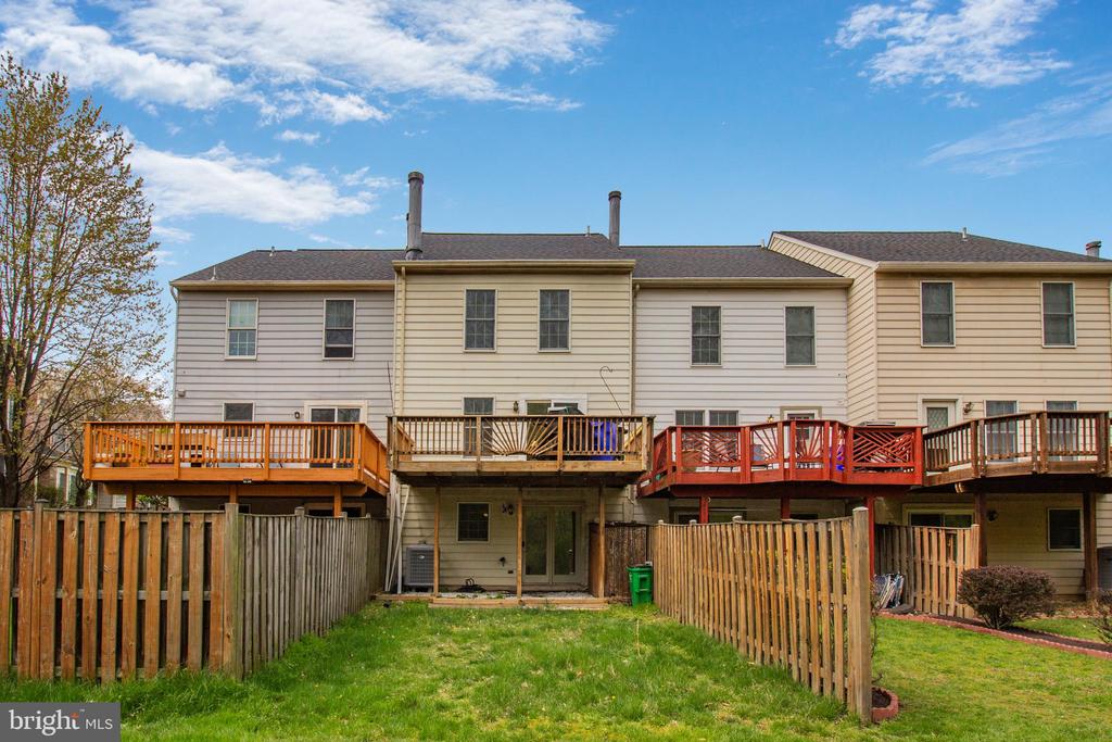 9412 STEEPLE COURT
