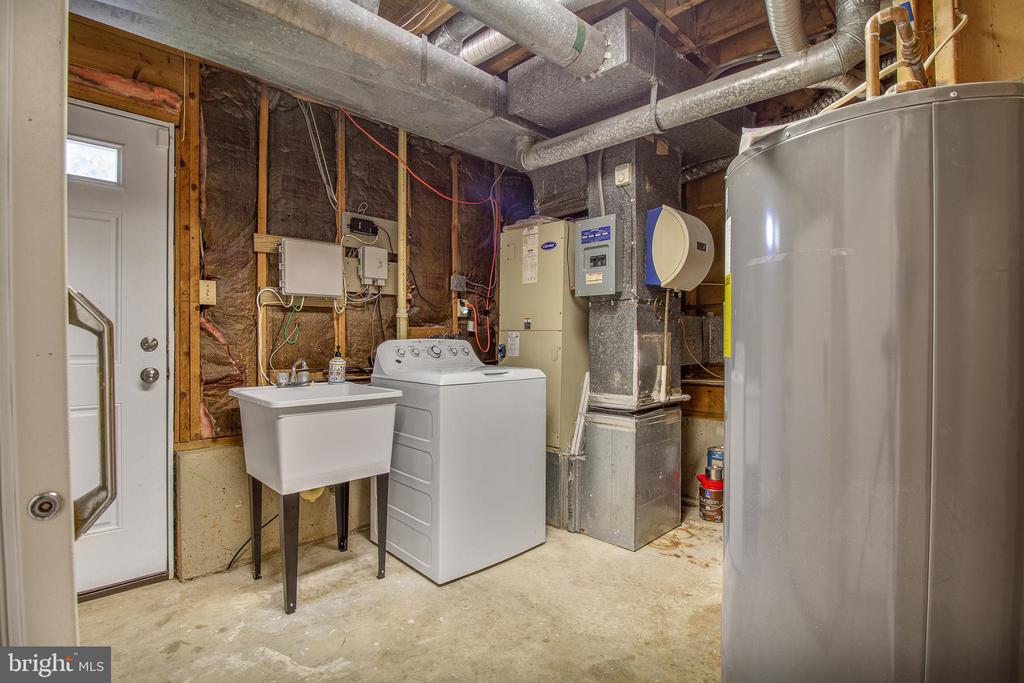 5284 CORNCOCKLE COURT