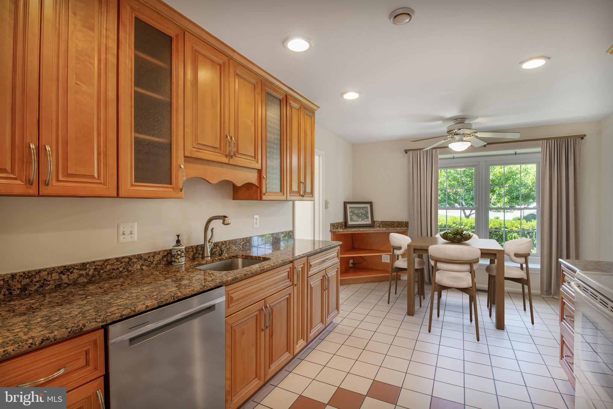 5284 CORNCOCKLE COURT