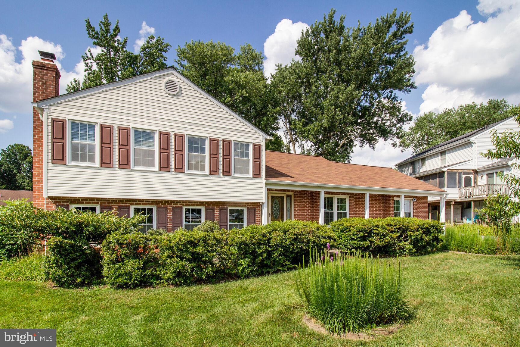 5284 CORNCOCKLE COURT