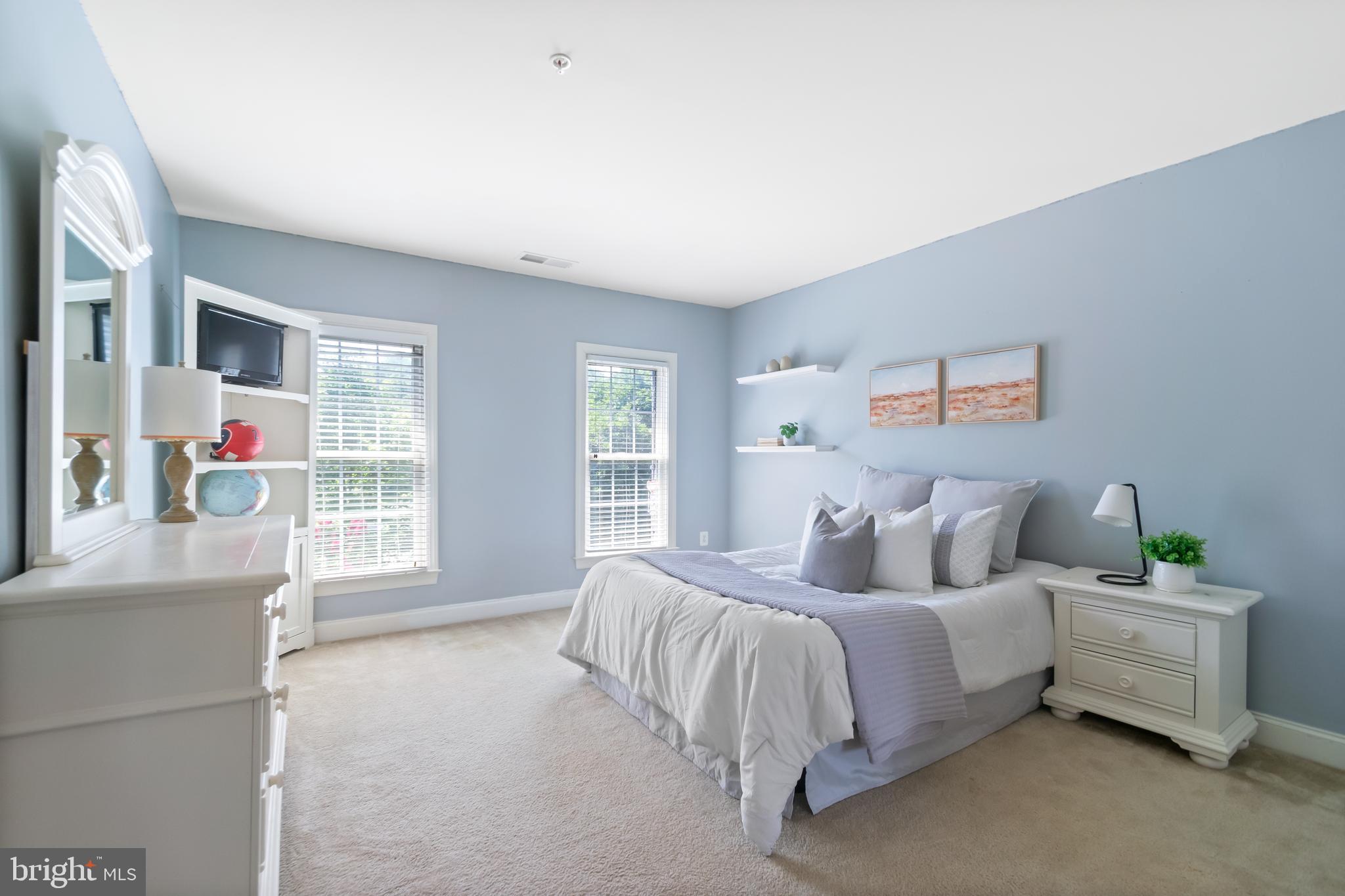 8743 WEATHERED STONE WAY