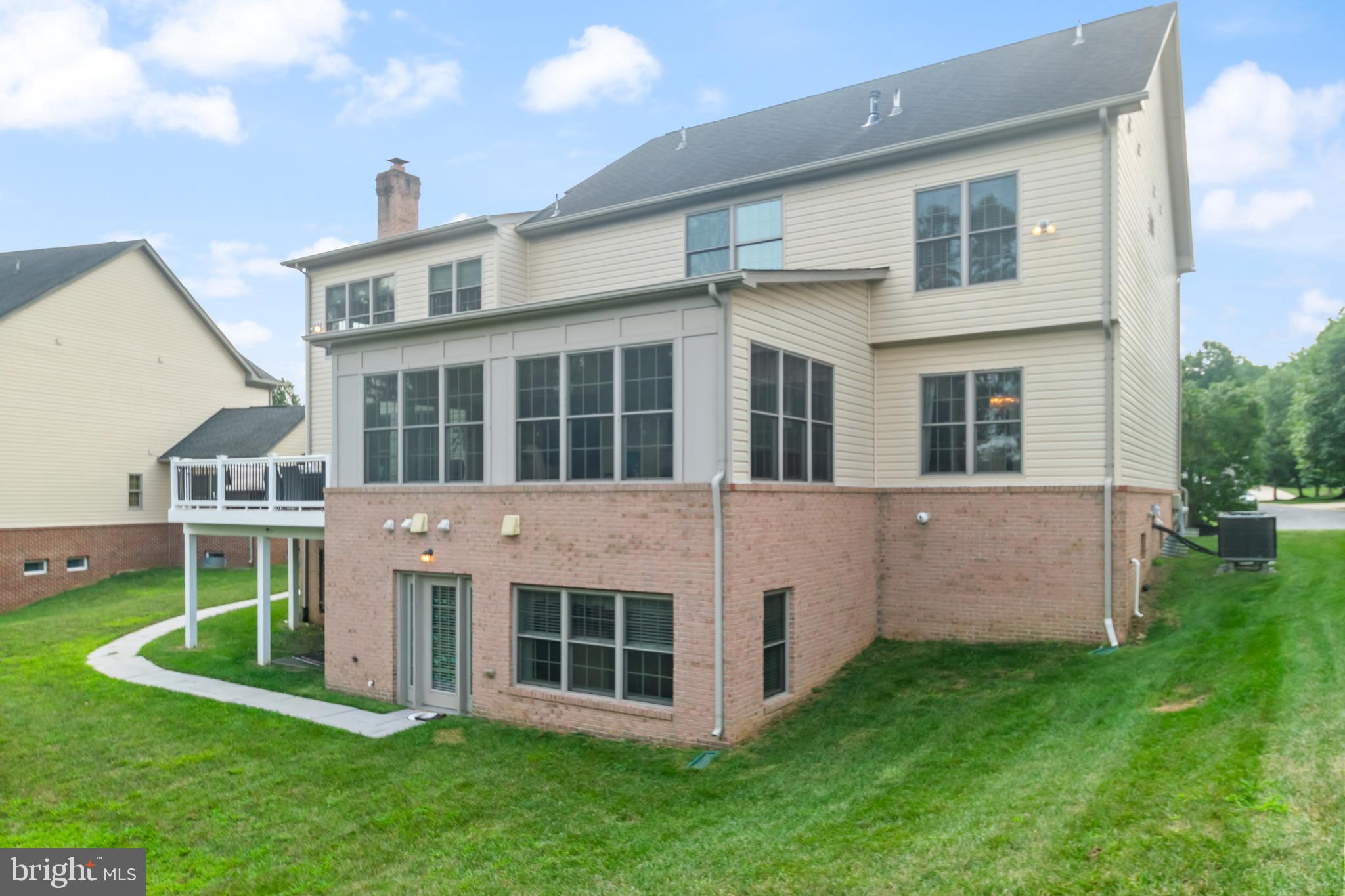 8743 WEATHERED STONE WAY