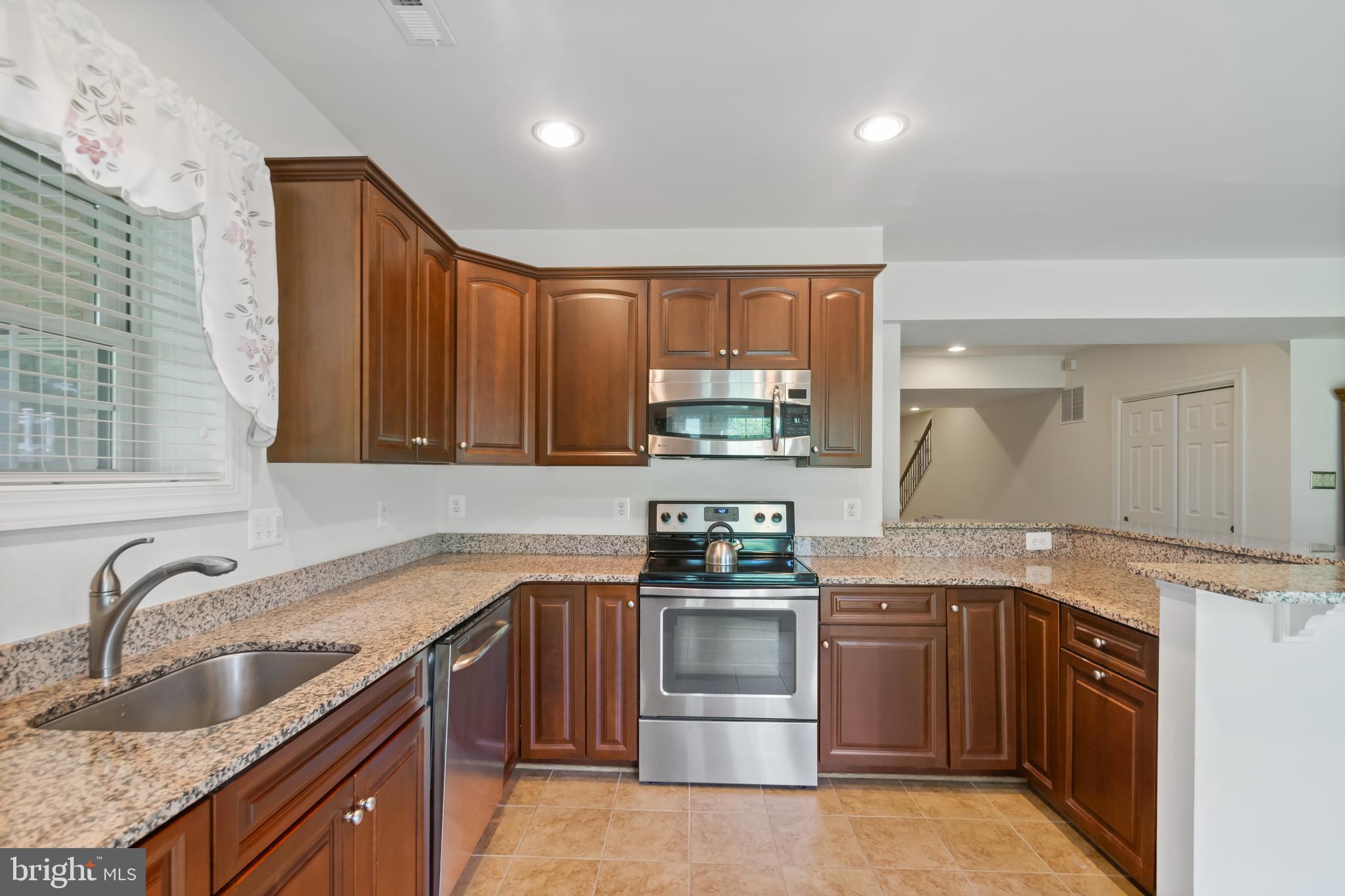 8743 WEATHERED STONE WAY