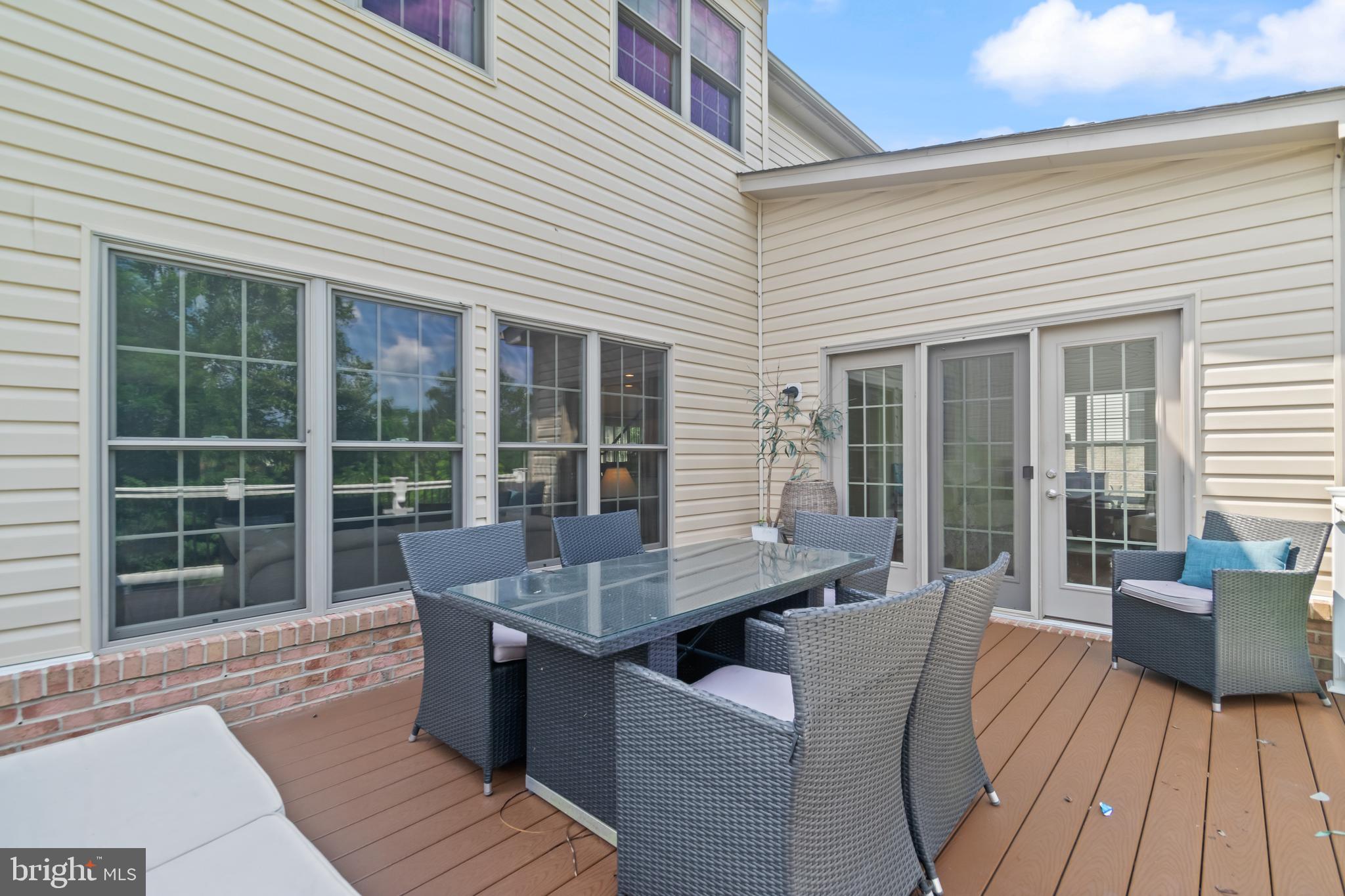 8743 WEATHERED STONE WAY