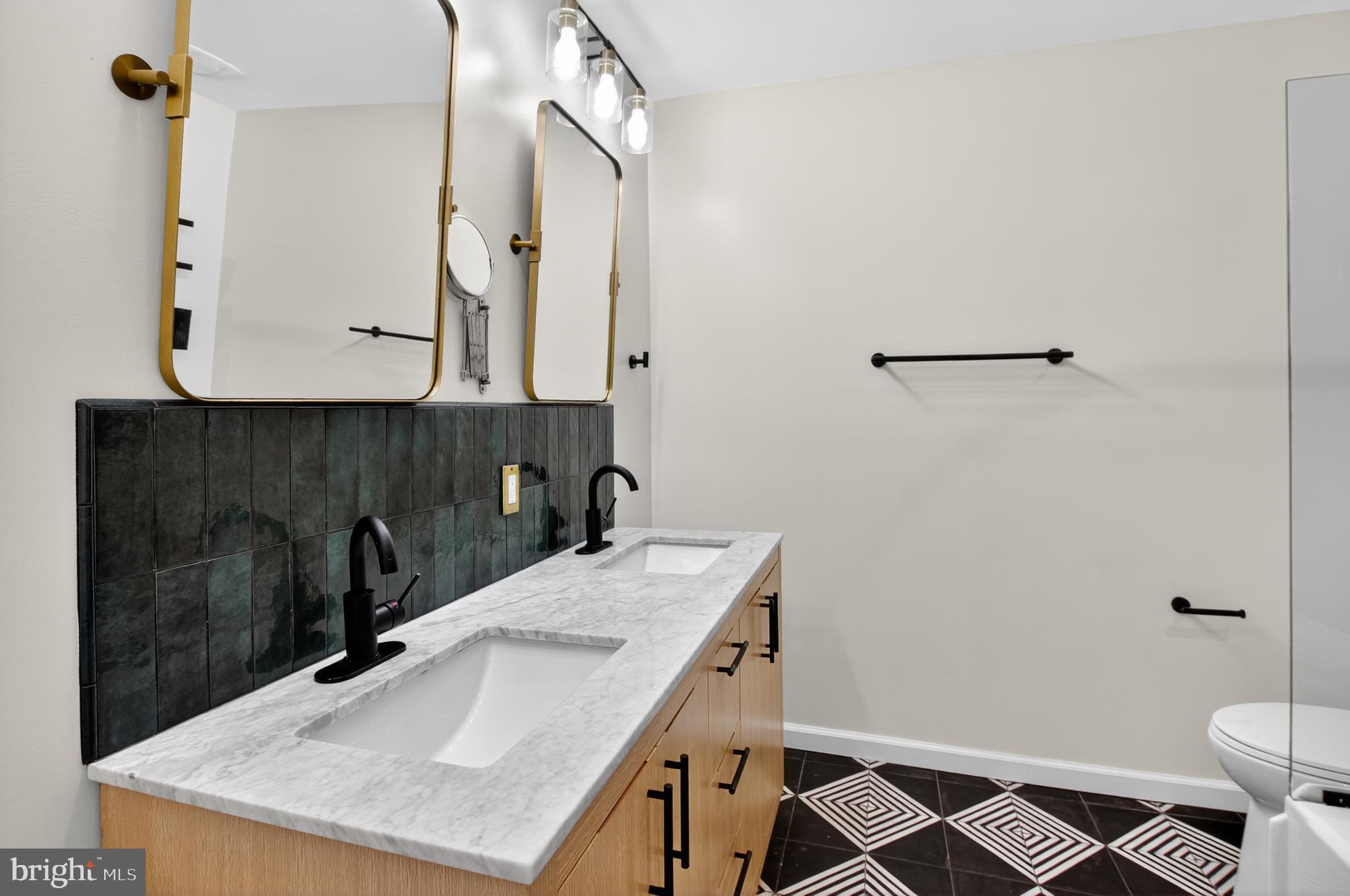 11211 AVALANCHE WAY B2-12