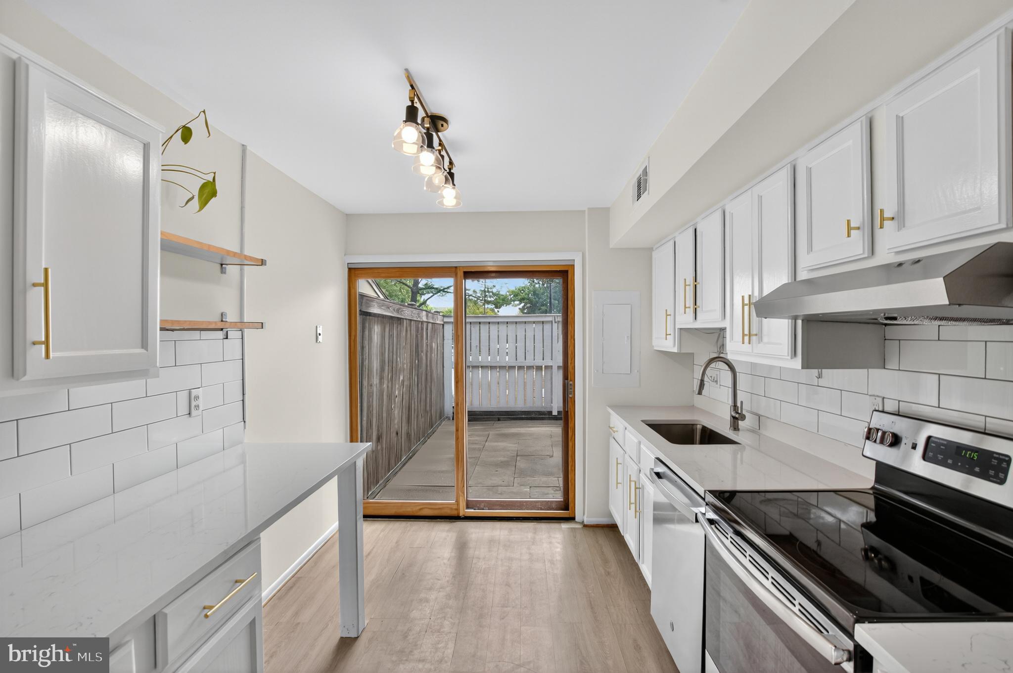 11211 AVALANCHE WAY B2-12