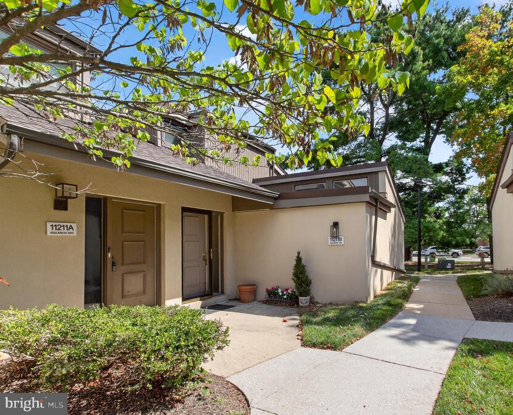 11211 AVALANCHE WAY B2-12