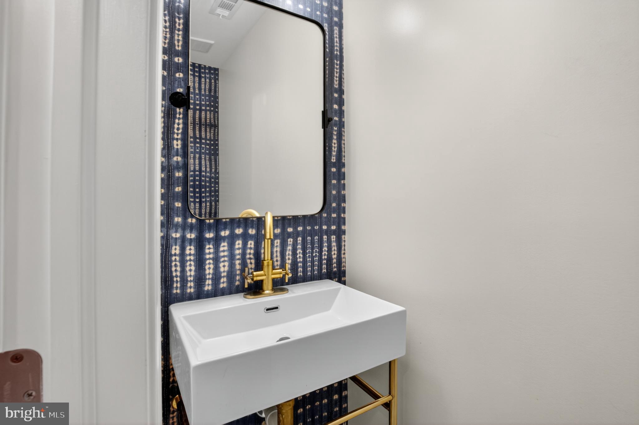 11211 AVALANCHE WAY B2-12