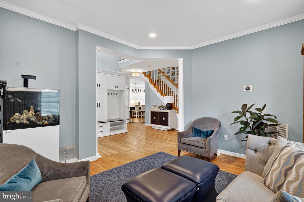 10122 WILNOR WAY