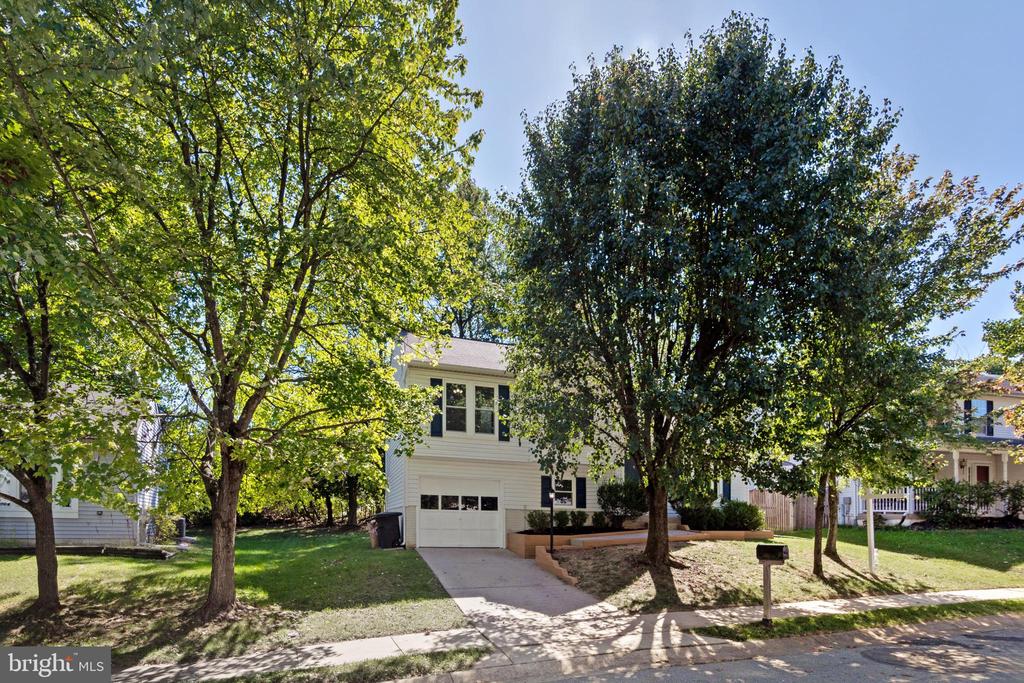 9079 MANORWOOD ROAD