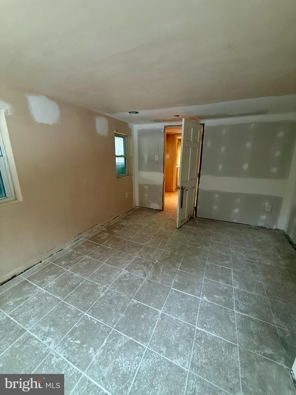 1130 SHAFFERSVILLE RD