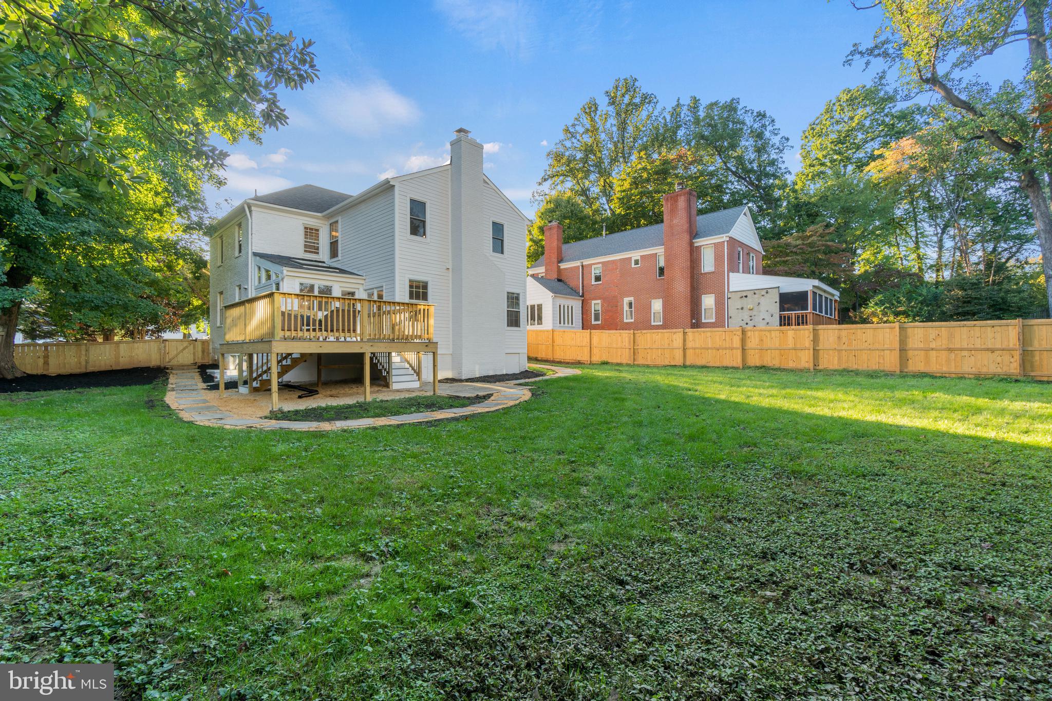 5613 BRADLEY BOULEVARD