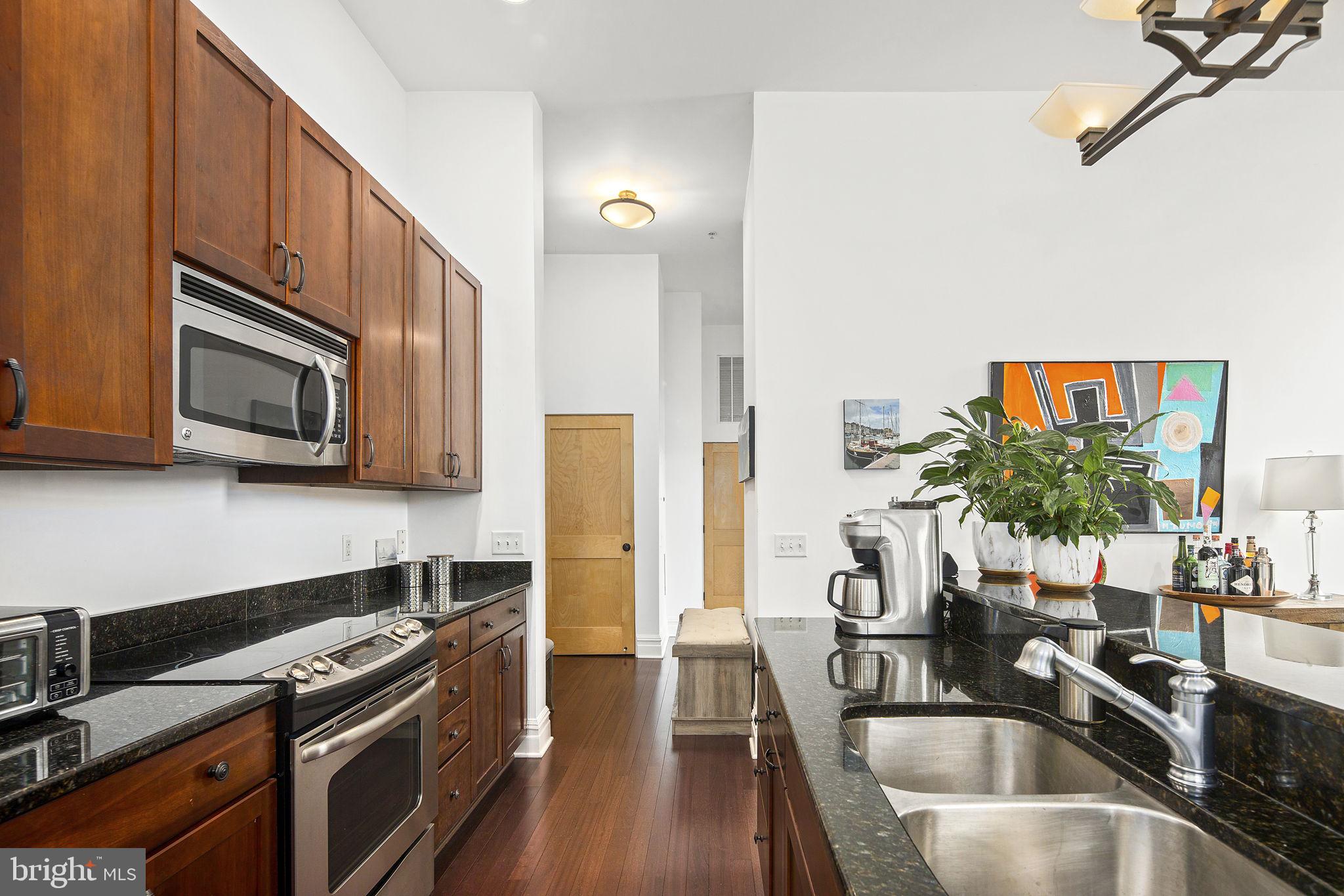 9610 DEWITT DRIVE PH204