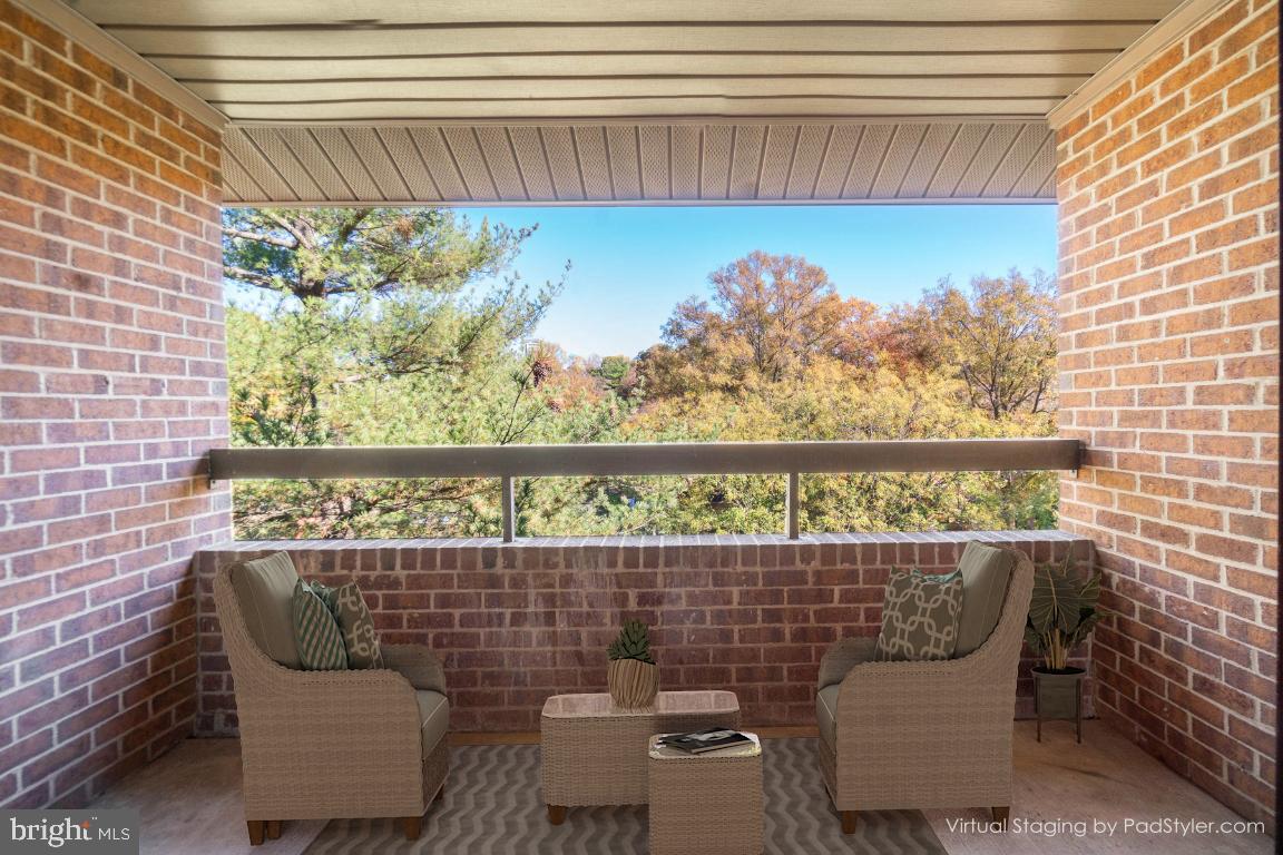 11309 COMMONWEALTH DRIVE 302