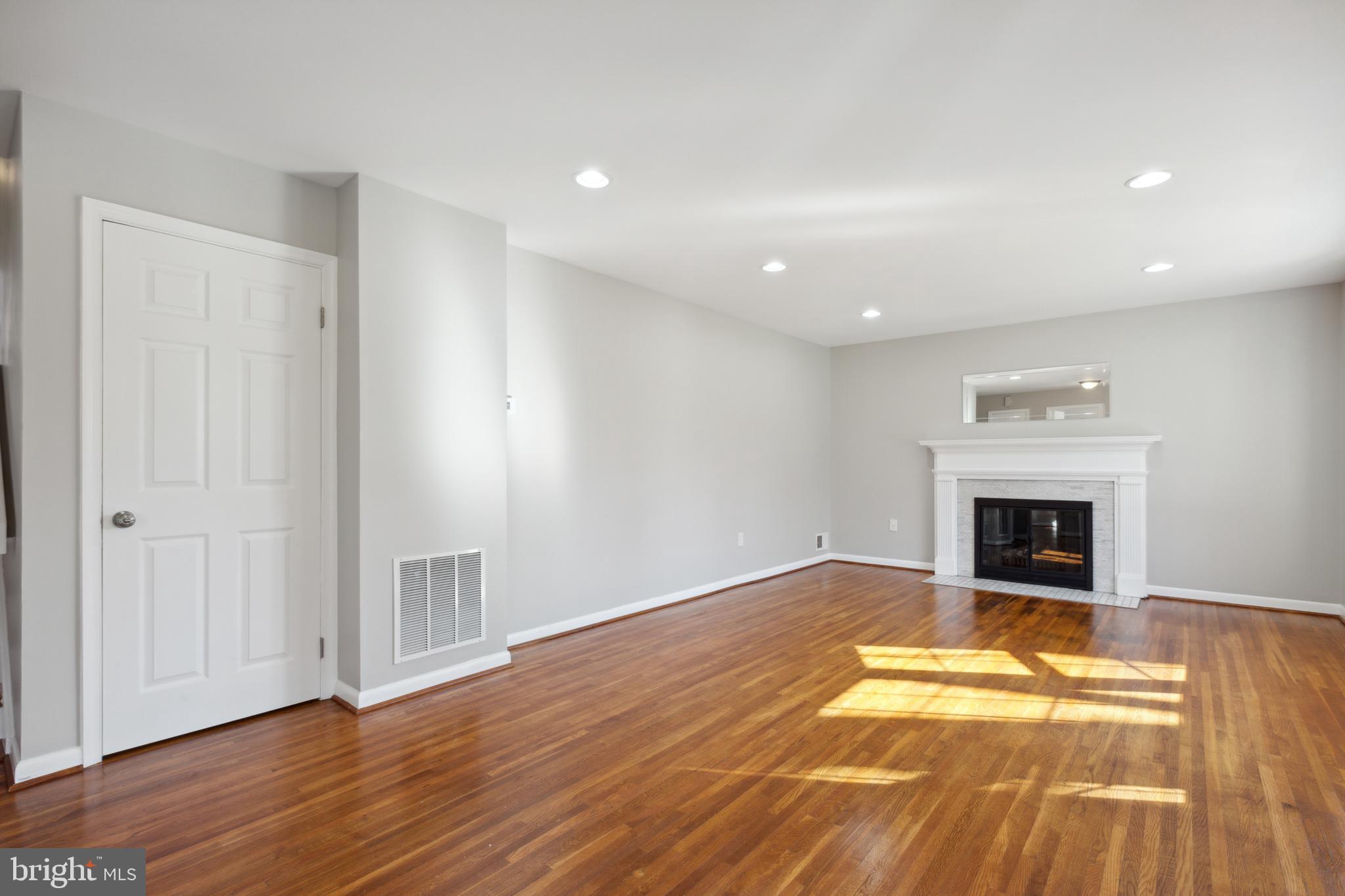 4301 FRANKFORT DRIVE
