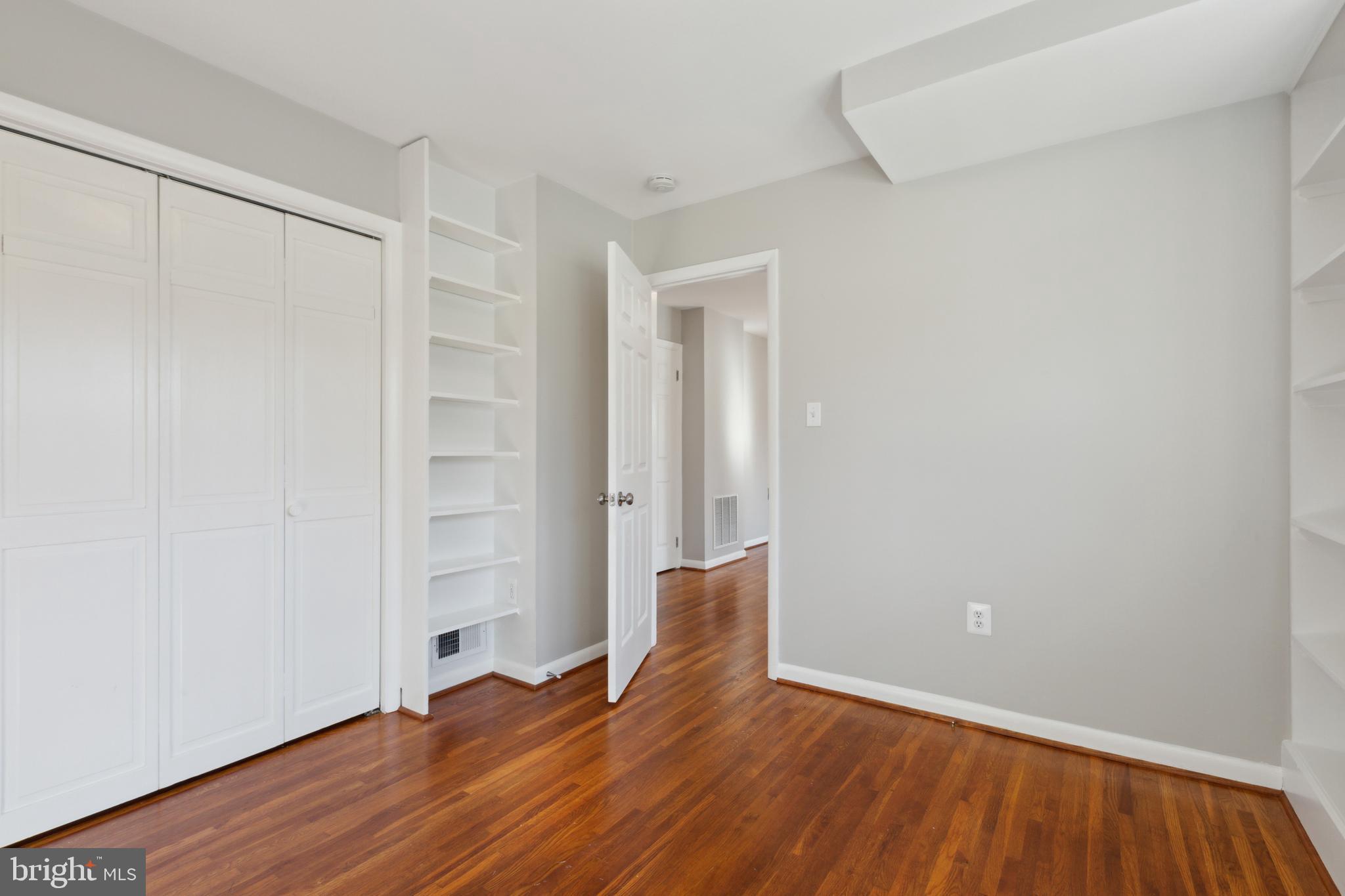 4301 FRANKFORT DRIVE