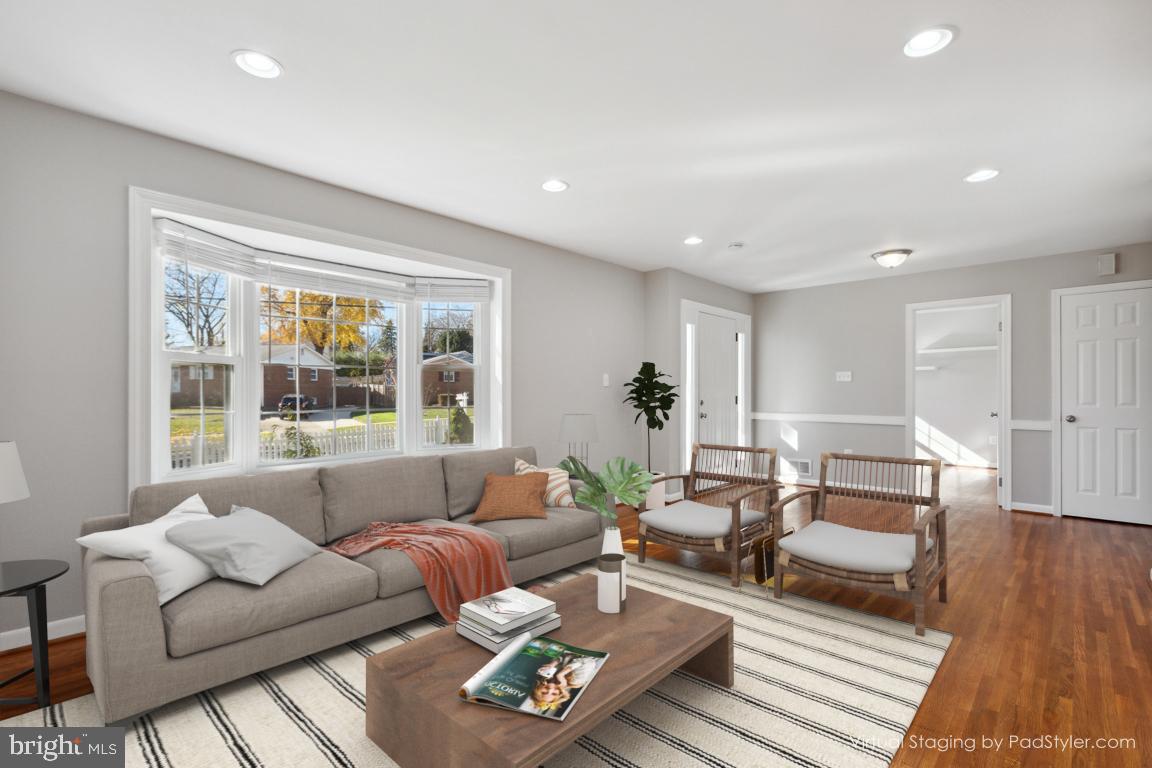 4301 FRANKFORT DRIVE