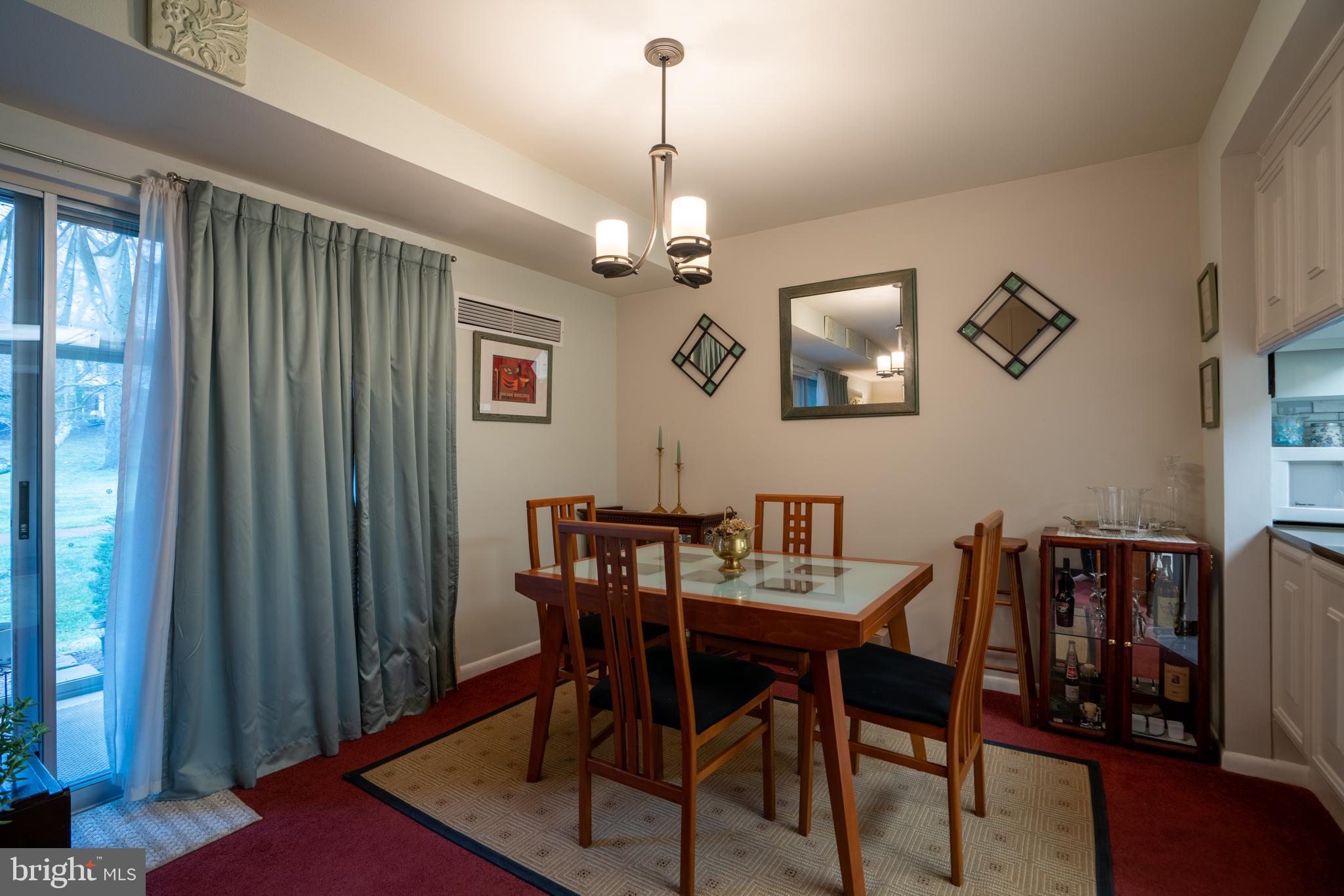 3382 CHISWICK COURT 51-1C