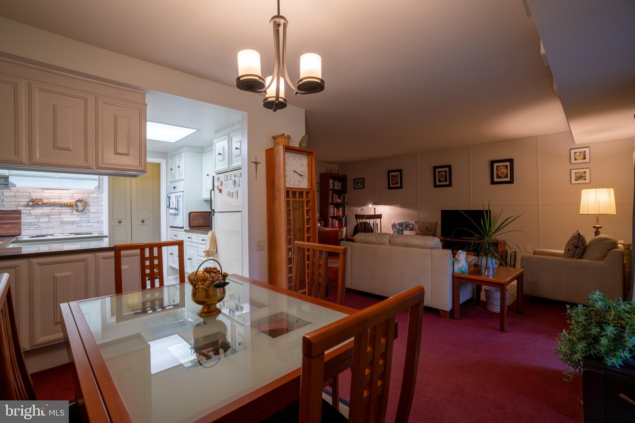 3382 CHISWICK COURT 51-1C