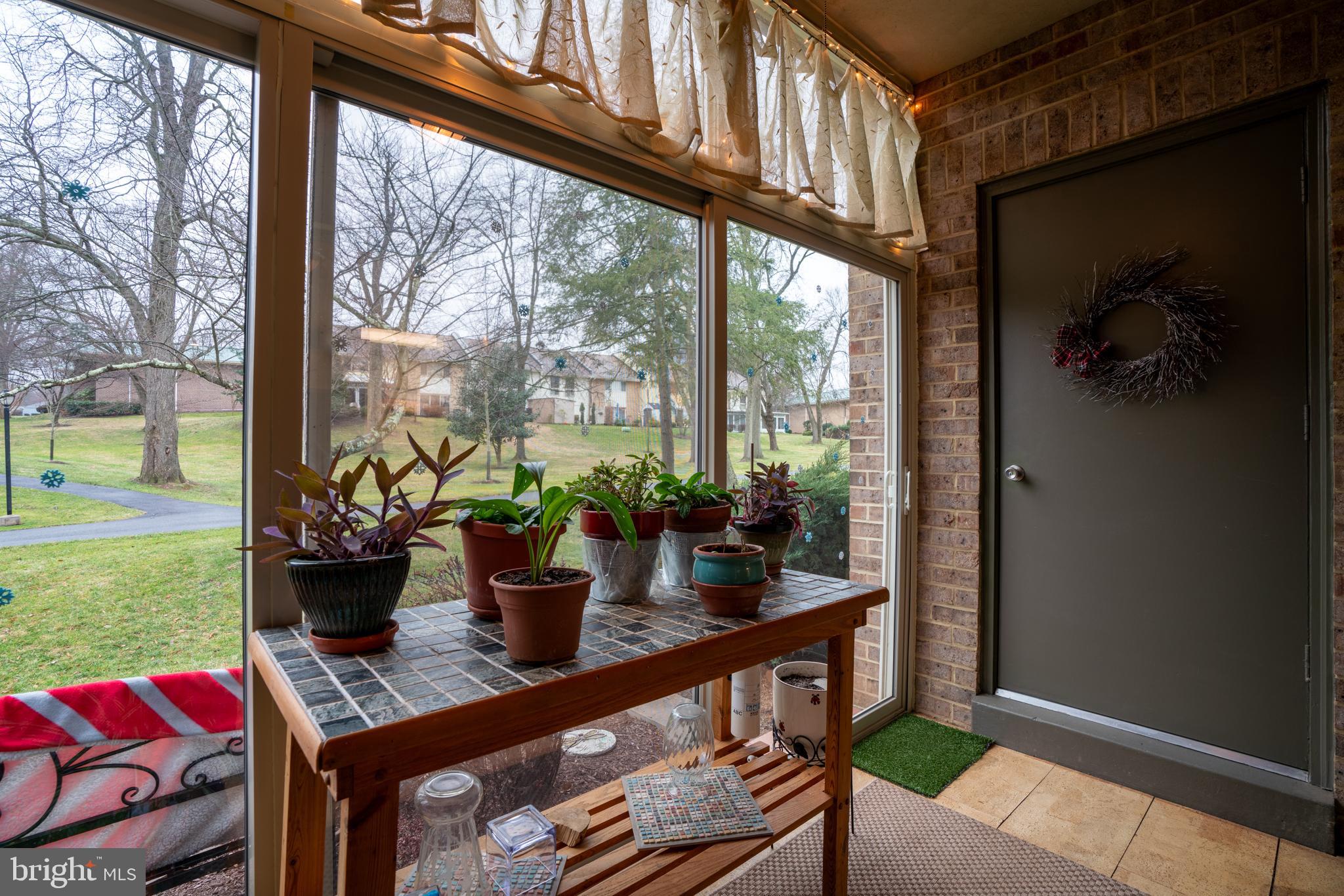 3382 CHISWICK COURT 51-1C