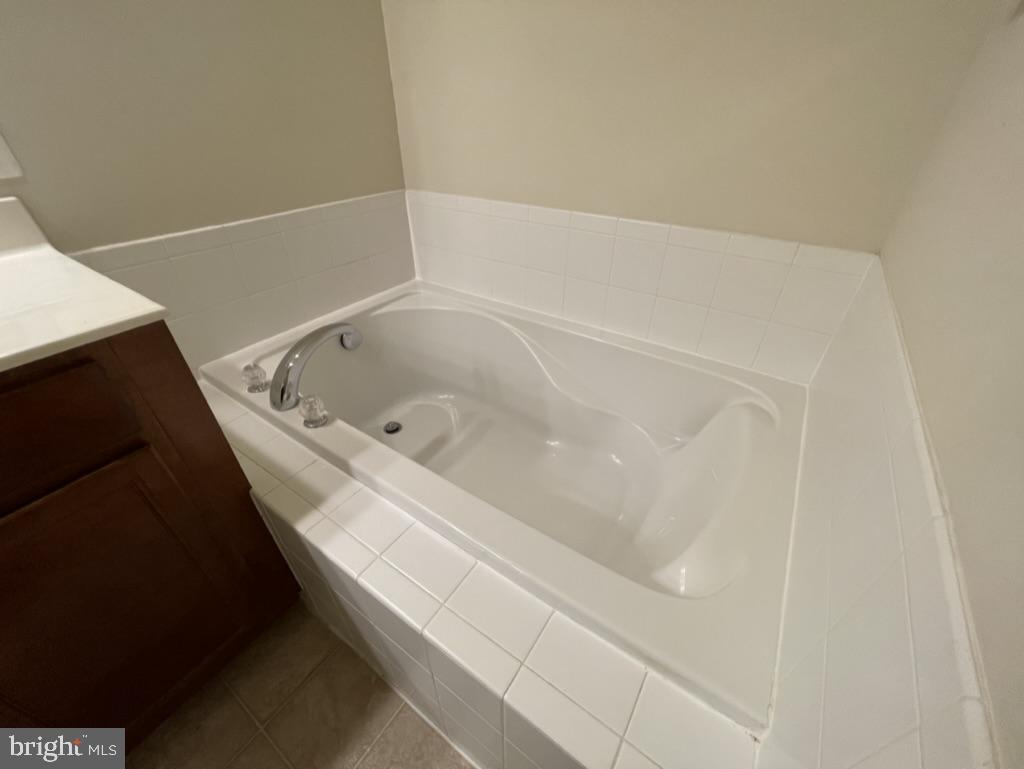 19407 BUCKINGHAM WAY 19407