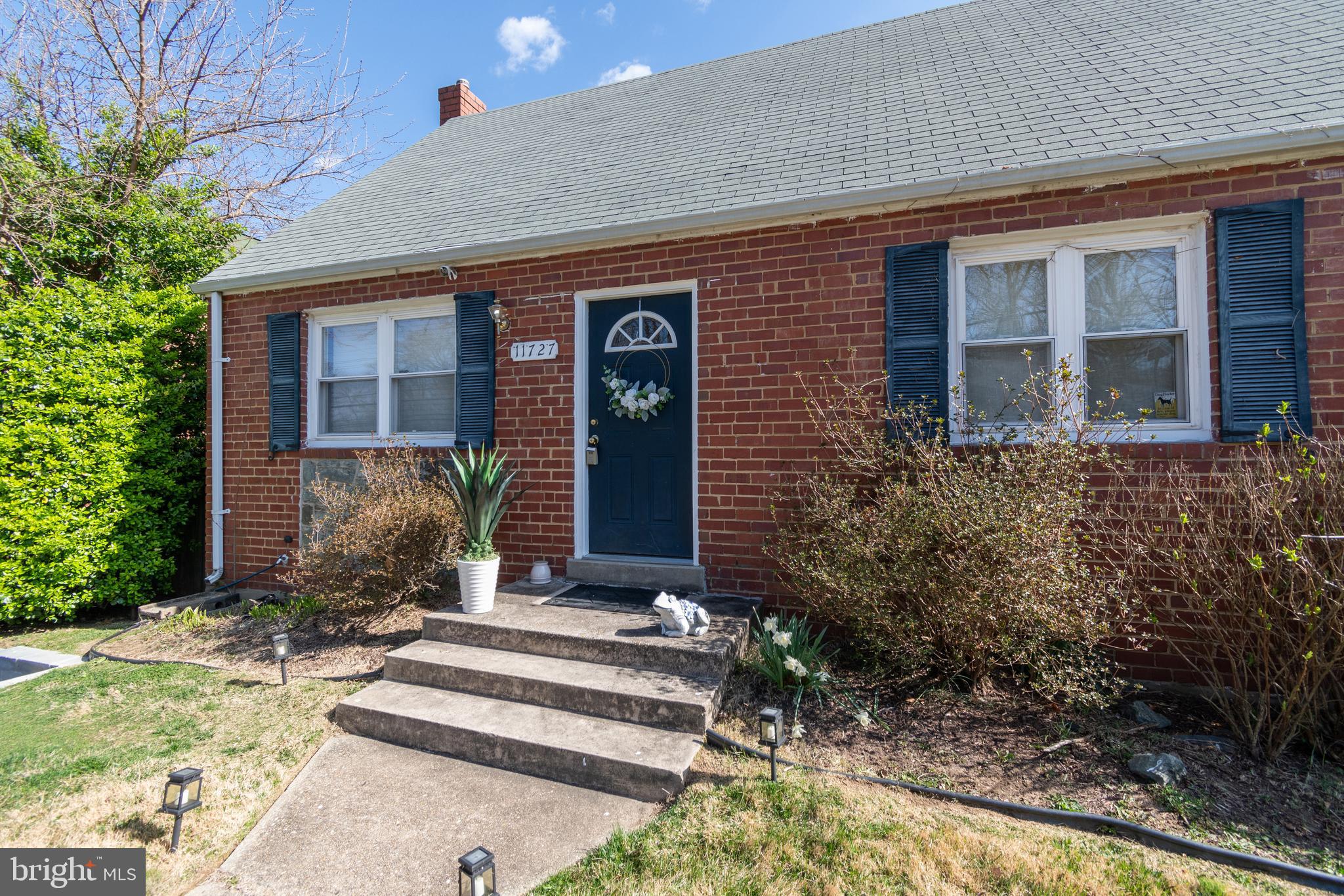 11727 COLLEGE VIEW DRIVE