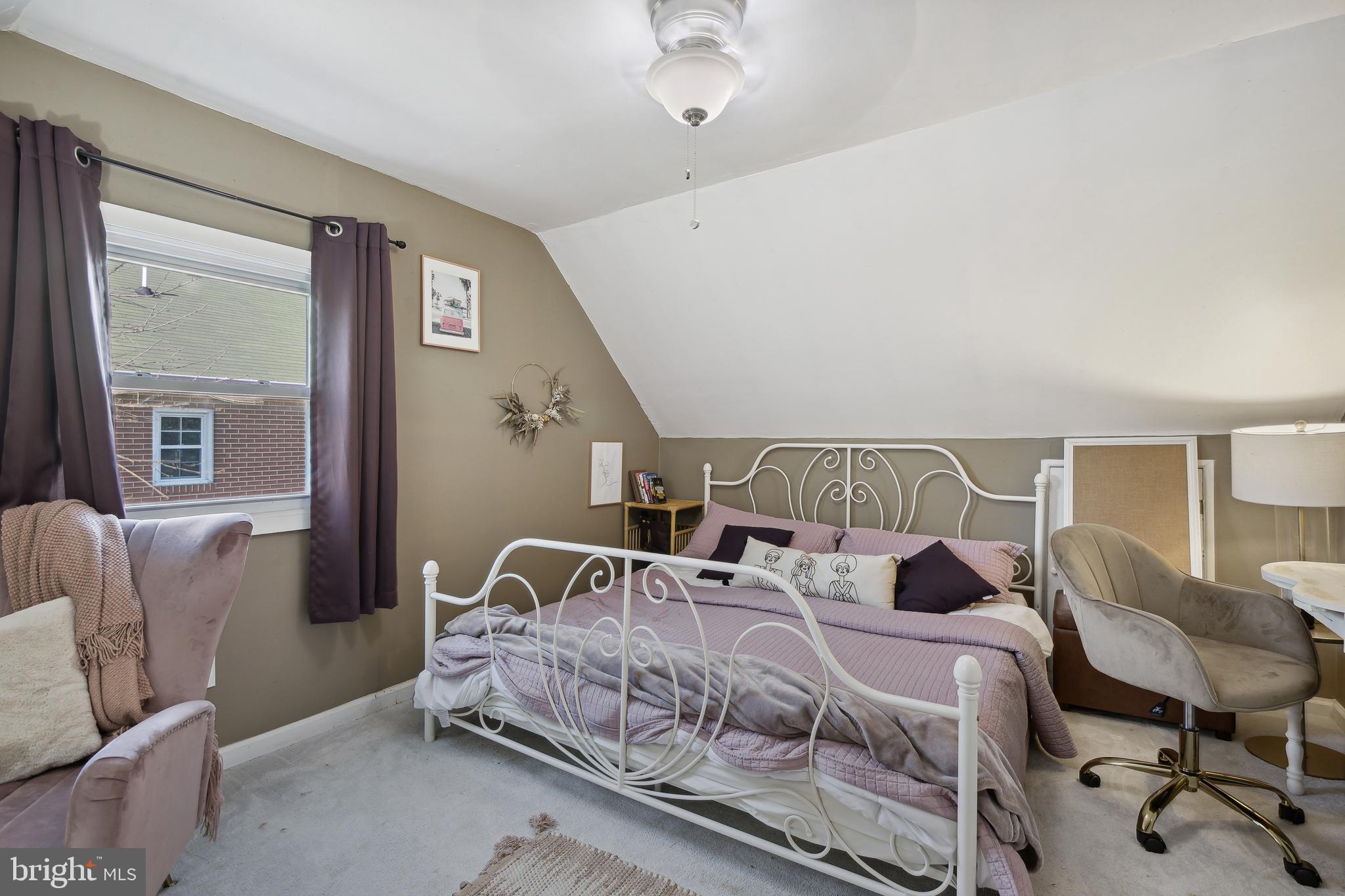 11727 COLLEGE VIEW DRIVE