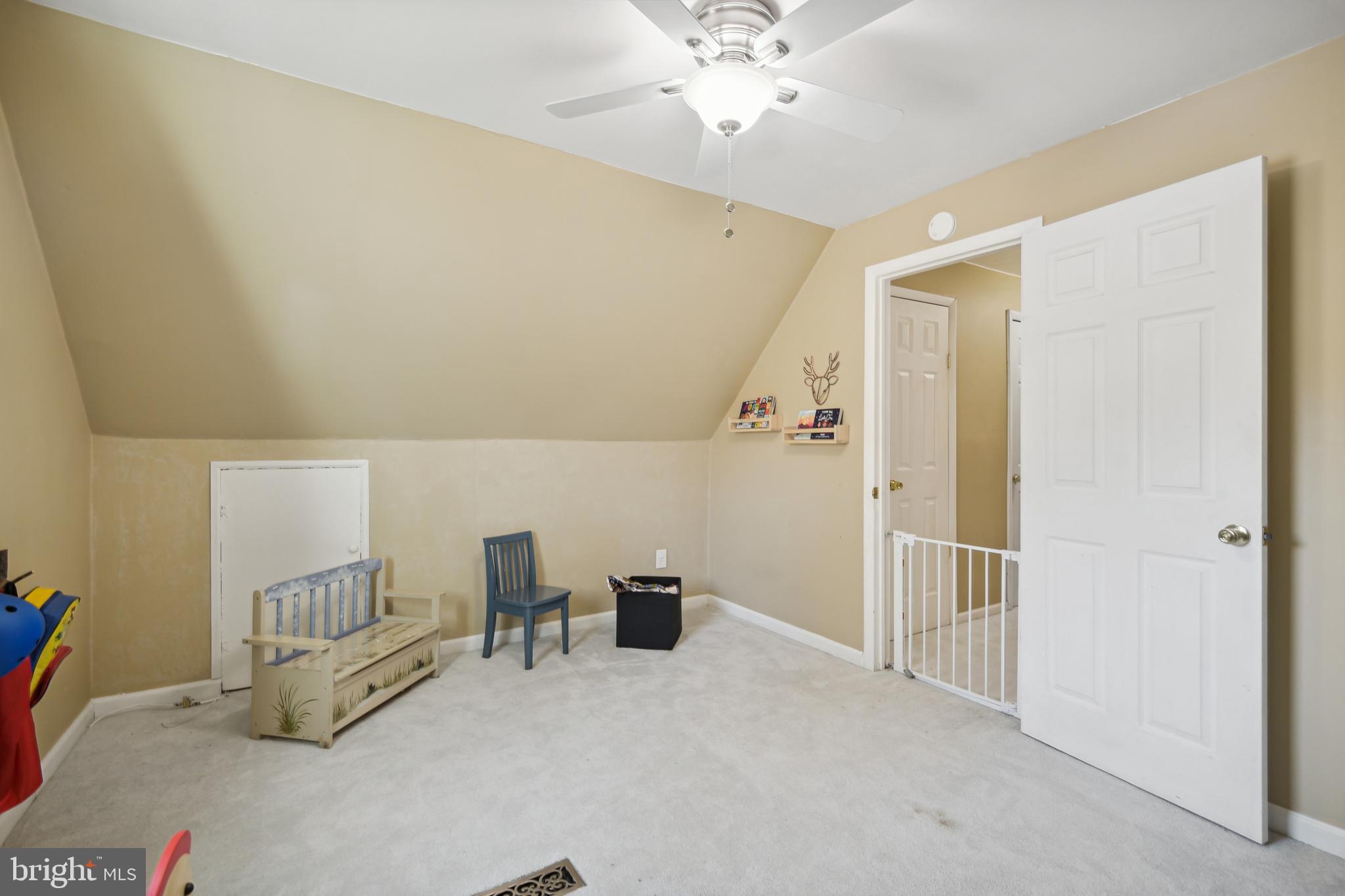 11727 COLLEGE VIEW DRIVE