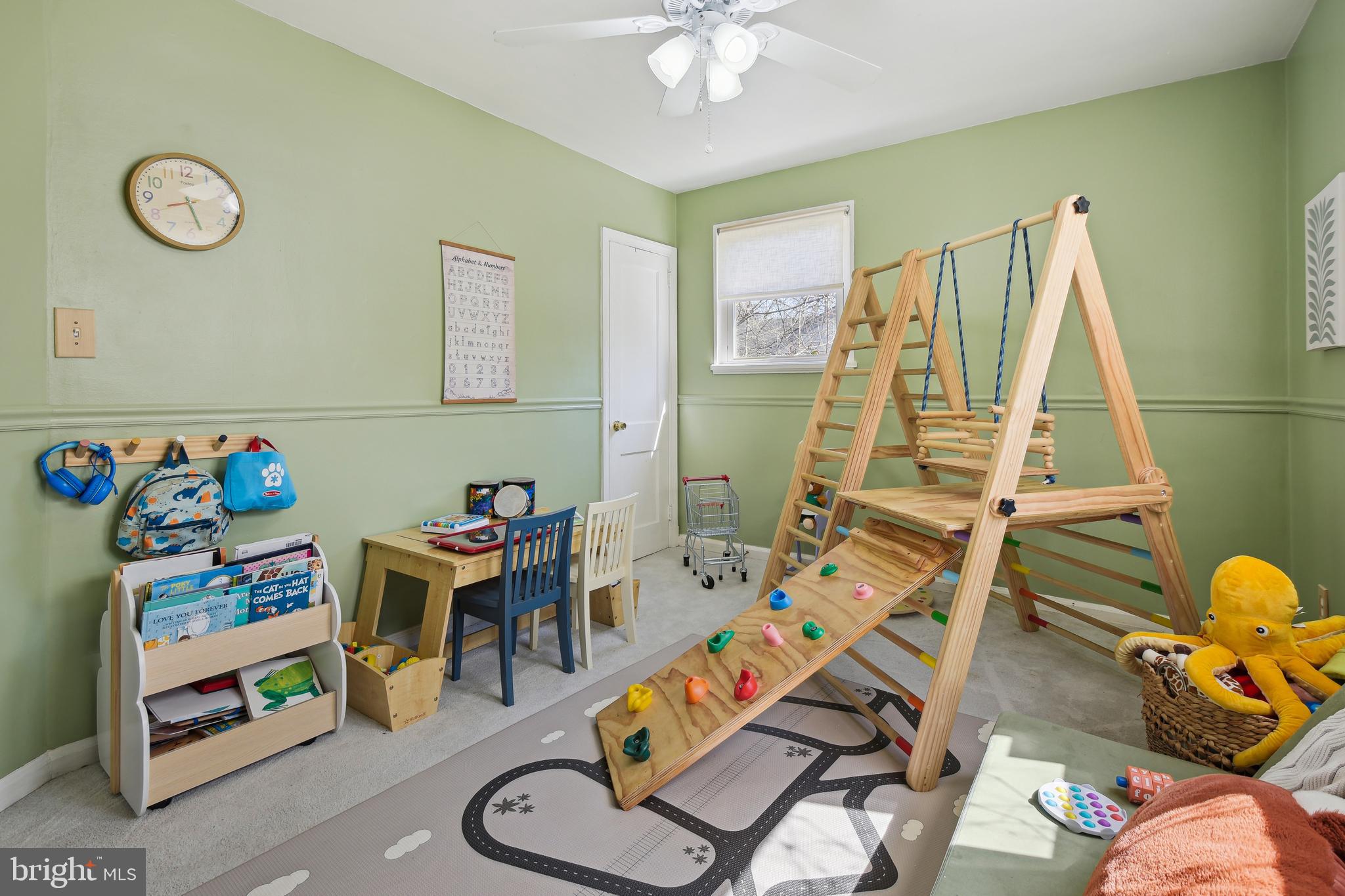 11727 COLLEGE VIEW DRIVE