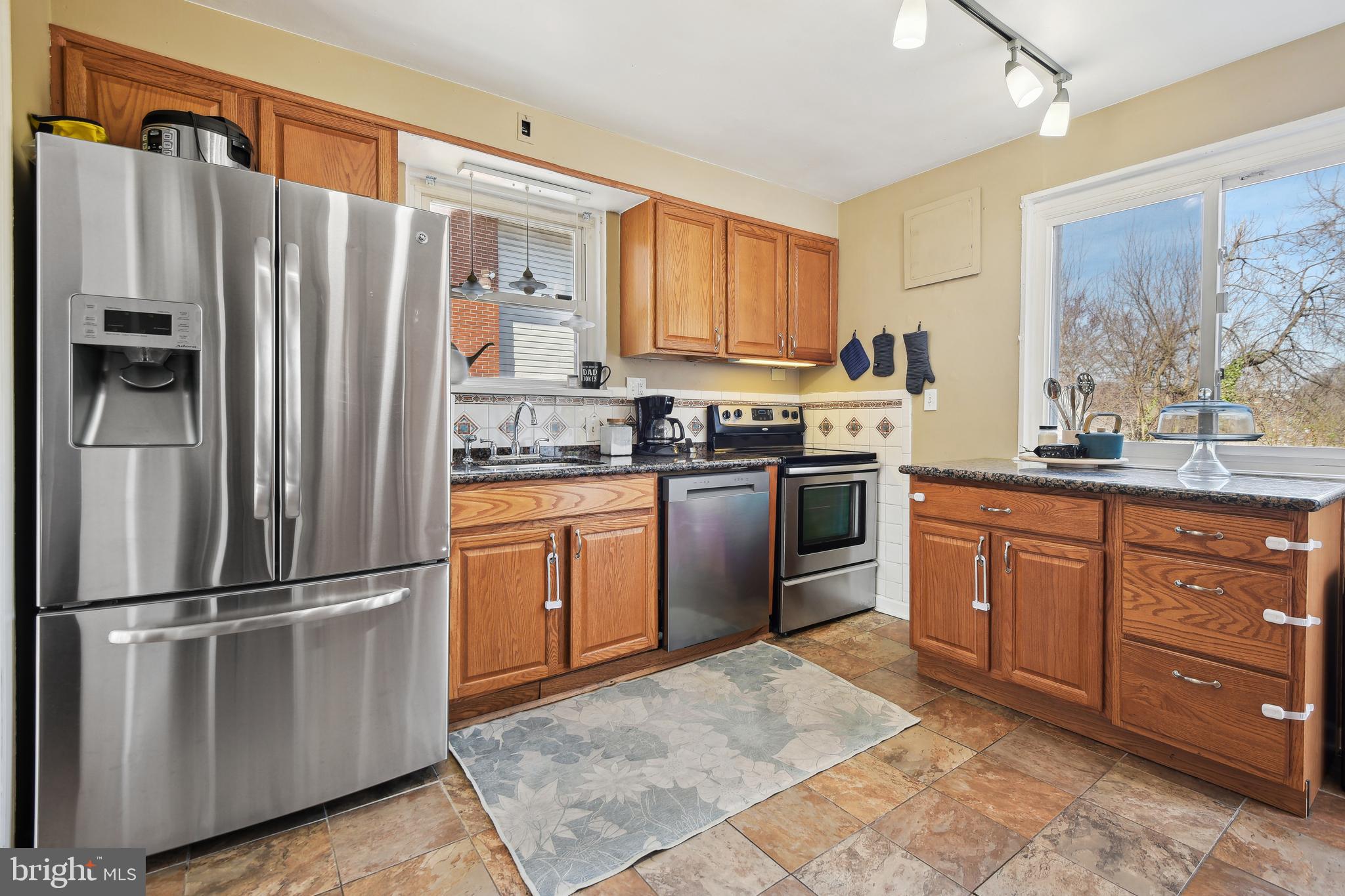 11727 COLLEGE VIEW DRIVE