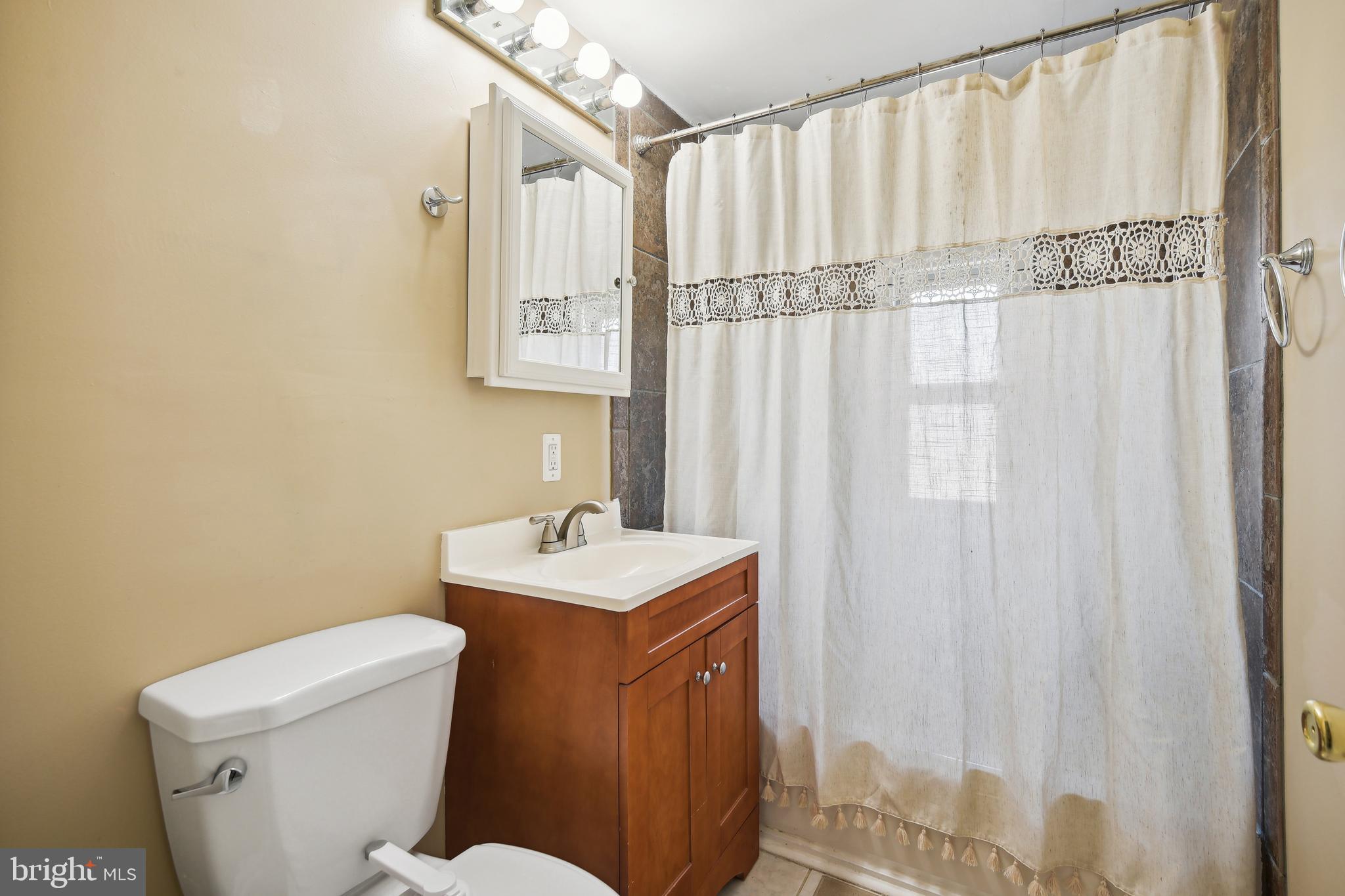 11727 COLLEGE VIEW DRIVE