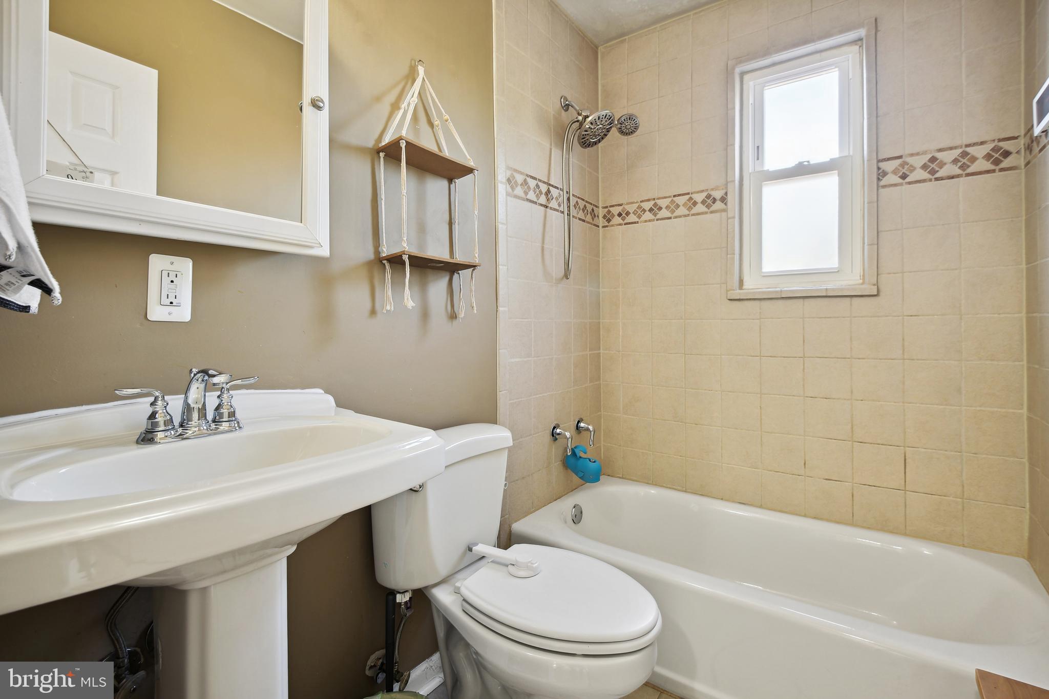 11727 COLLEGE VIEW DRIVE