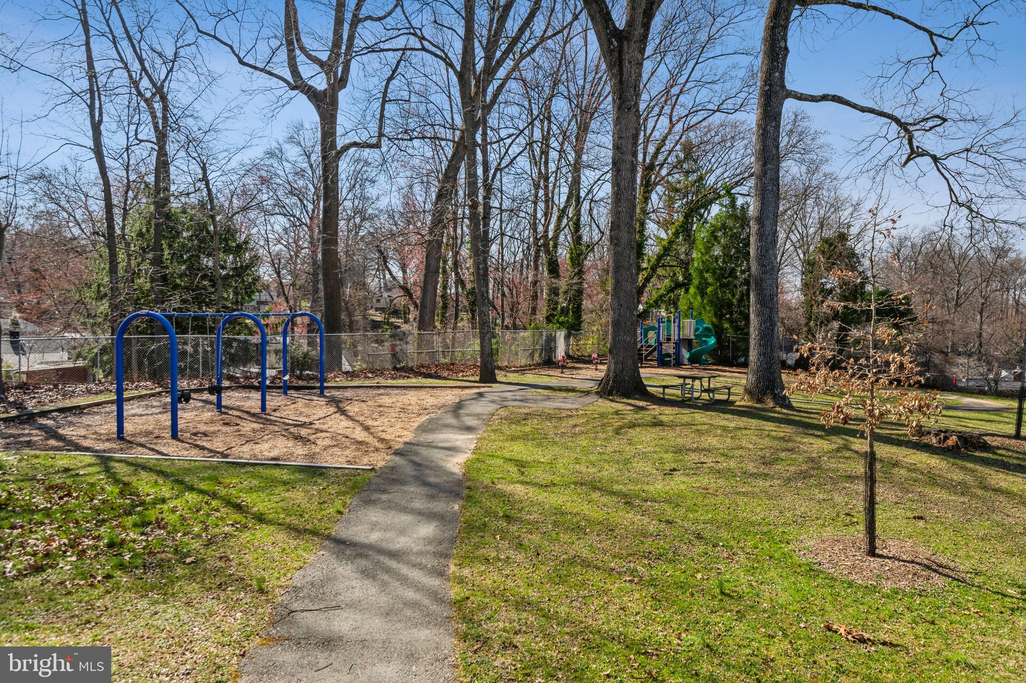 11727 COLLEGE VIEW DRIVE