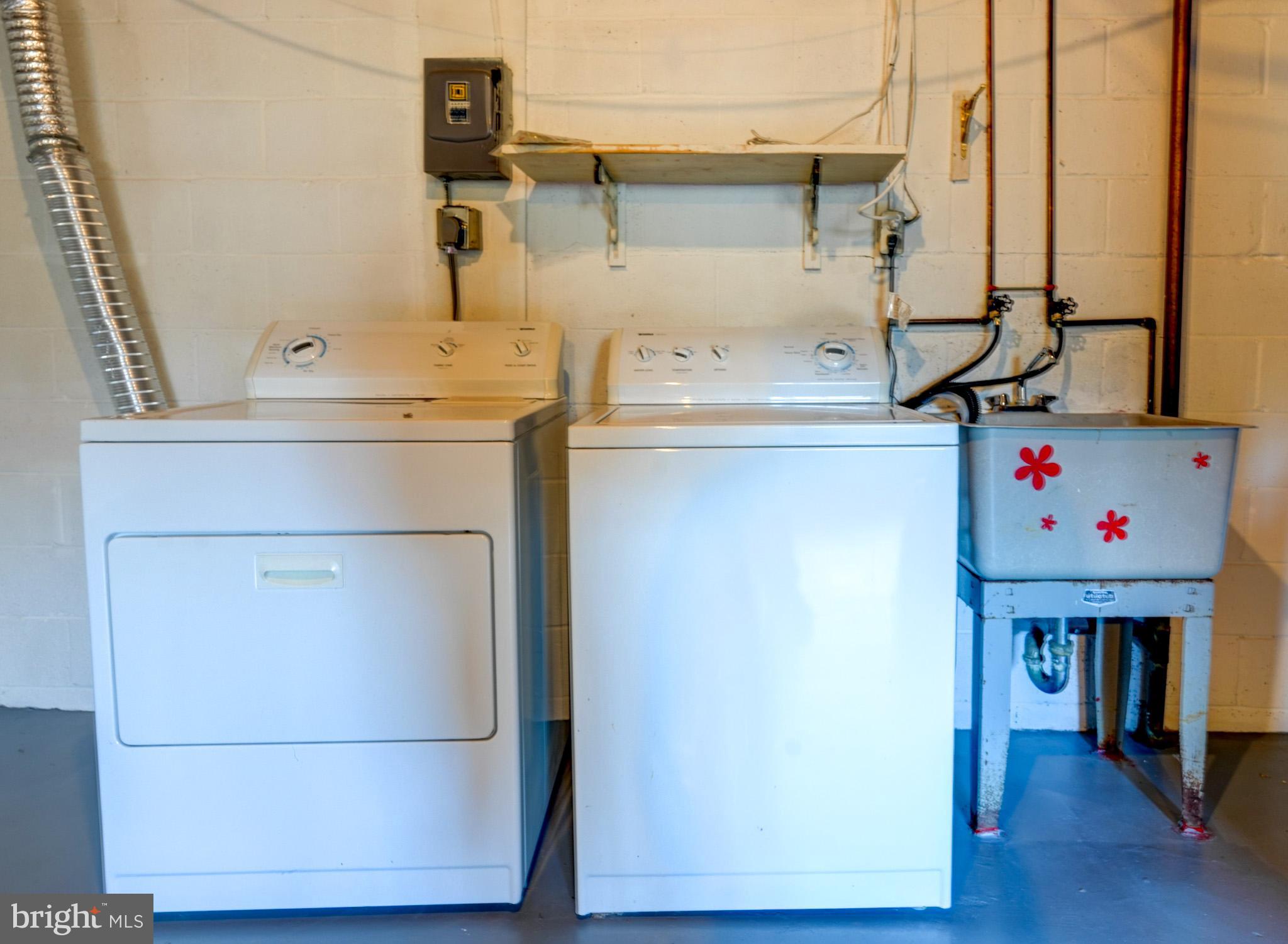 12820 MIDDLEVALE LANE