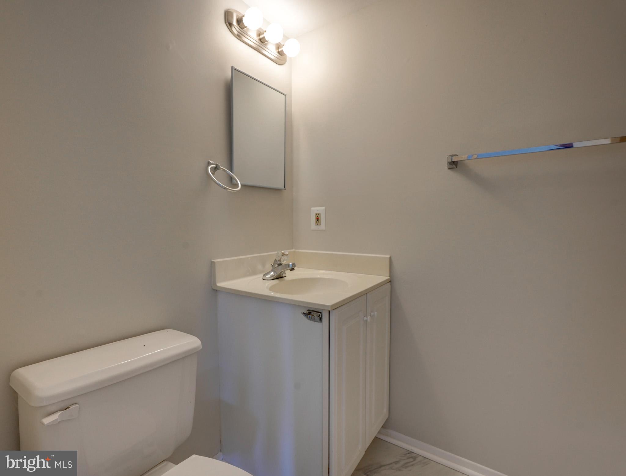 12820 MIDDLEVALE LANE