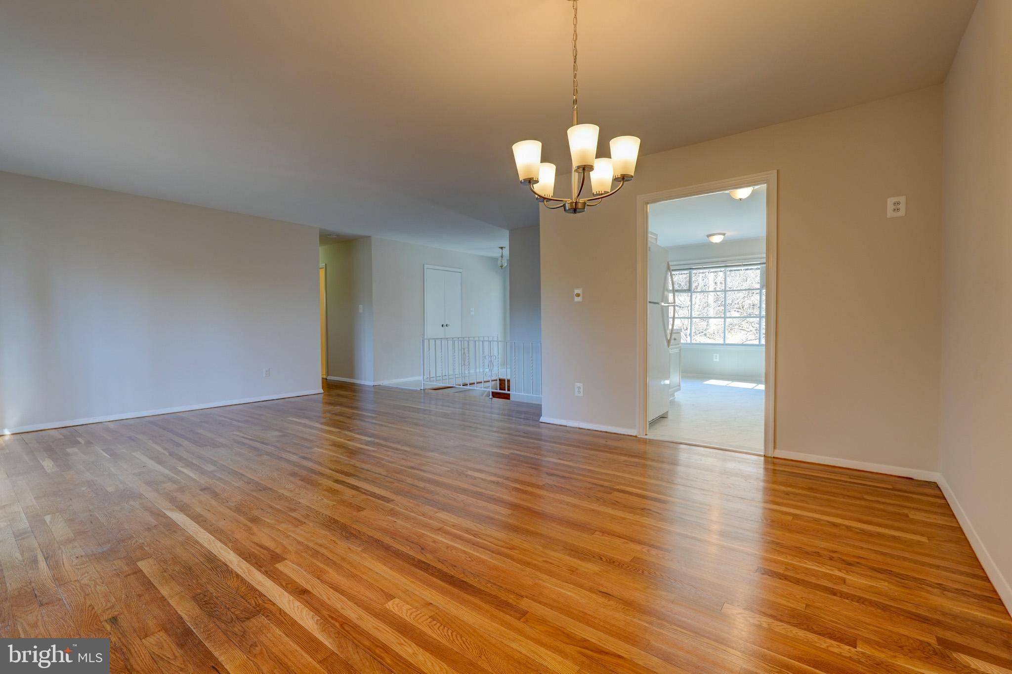 12820 MIDDLEVALE LANE