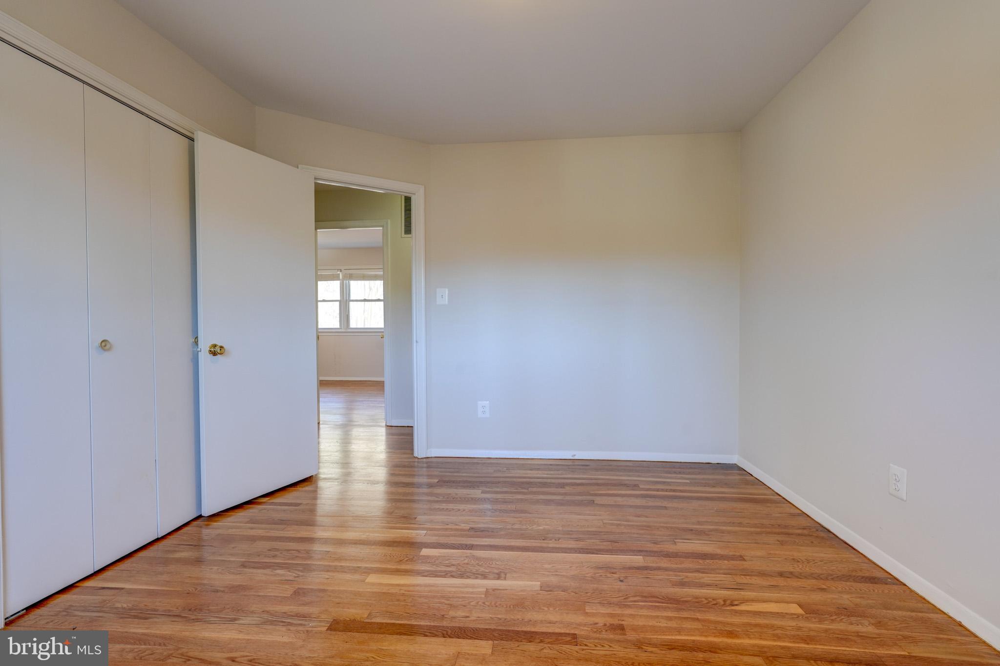 12820 MIDDLEVALE LANE