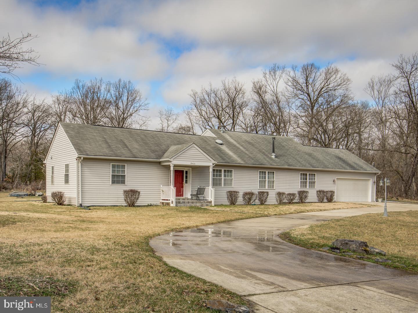 19400 WHITE GROUND ROAD