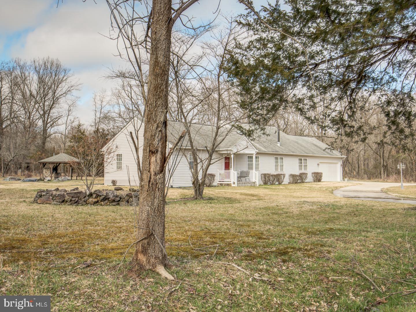 19400 WHITE GROUND ROAD