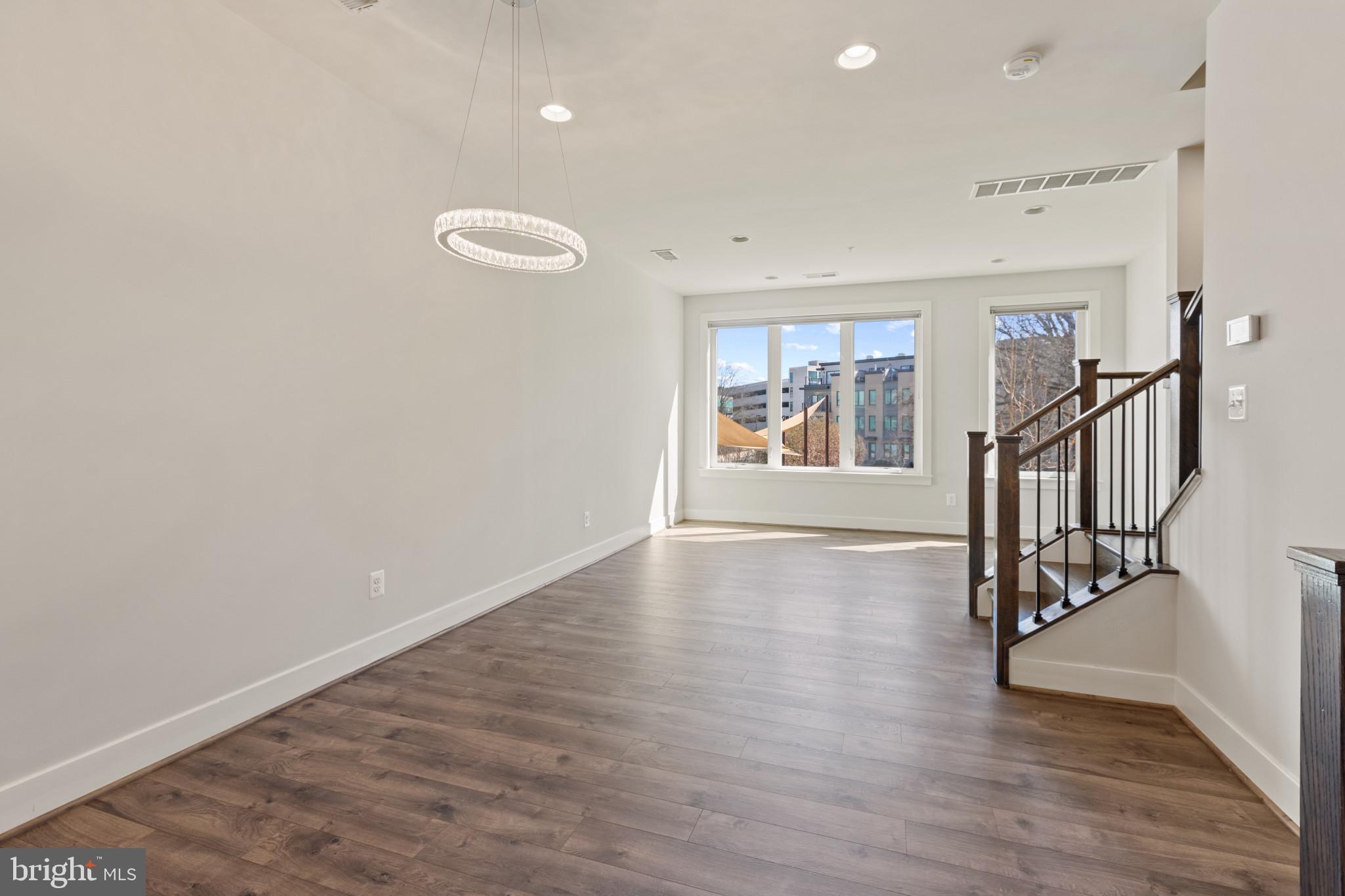 109 HEATH PLACE
