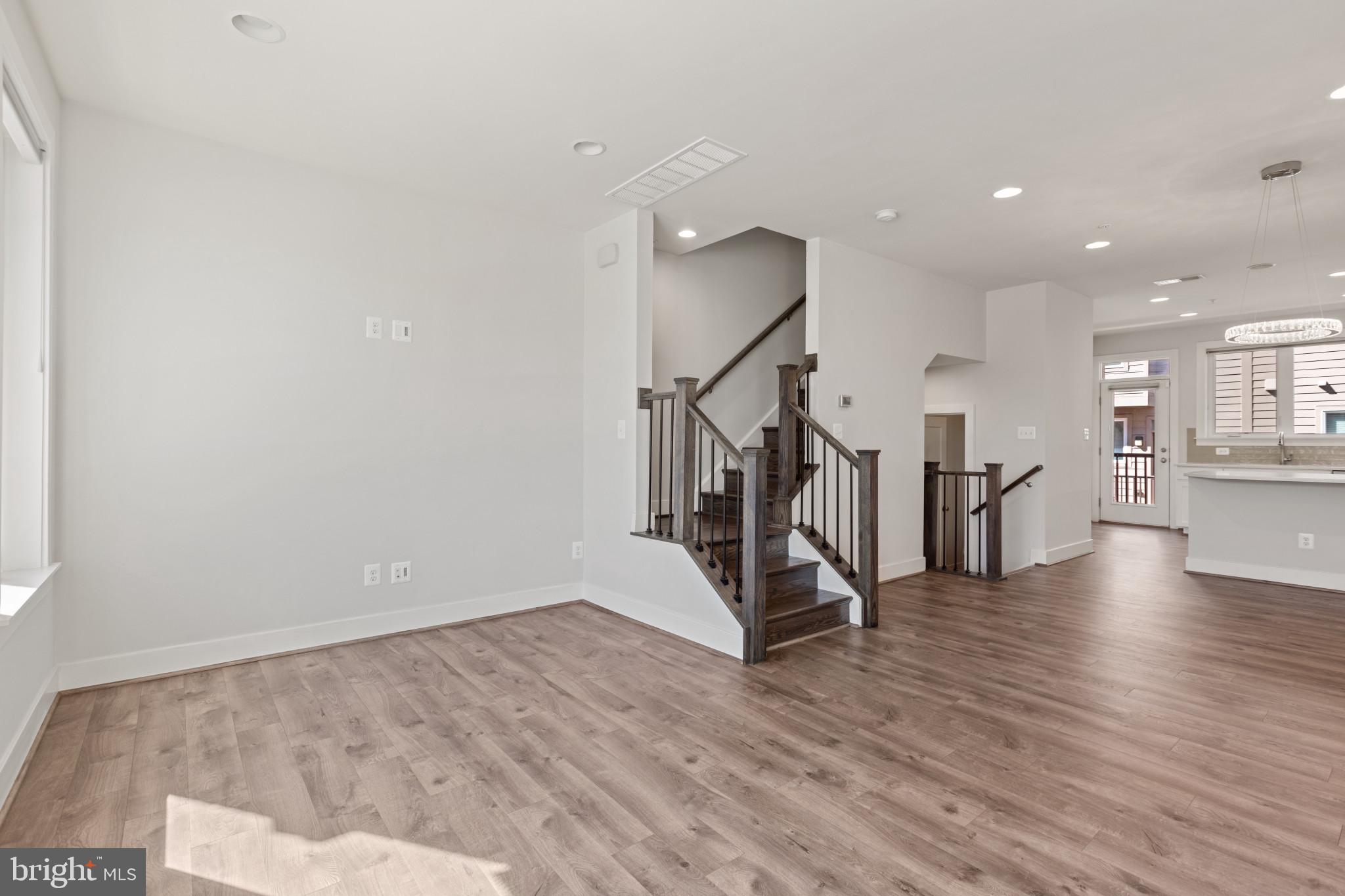 109 HEATH PLACE